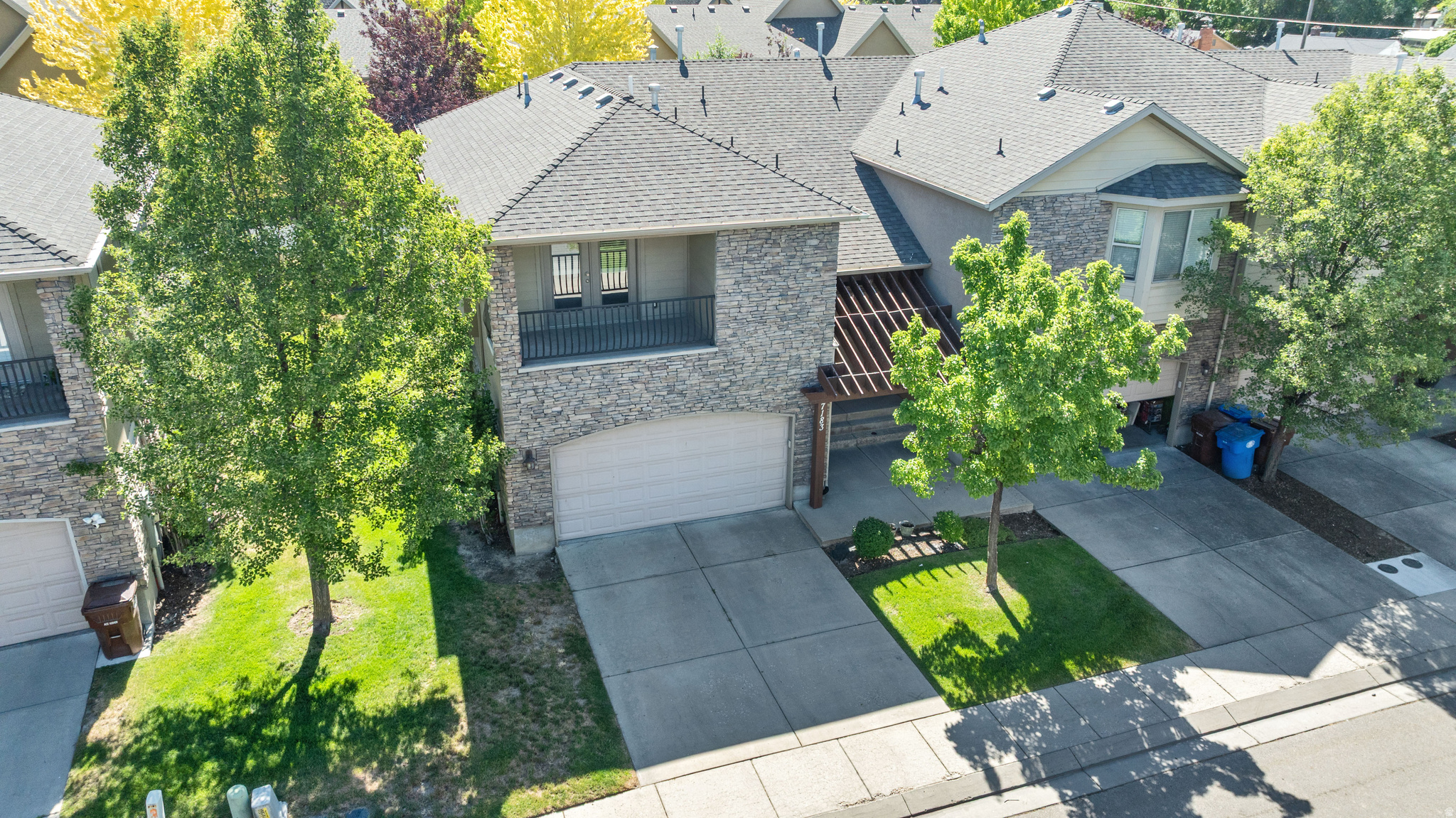 72ND STREET VILLAS - Residential
