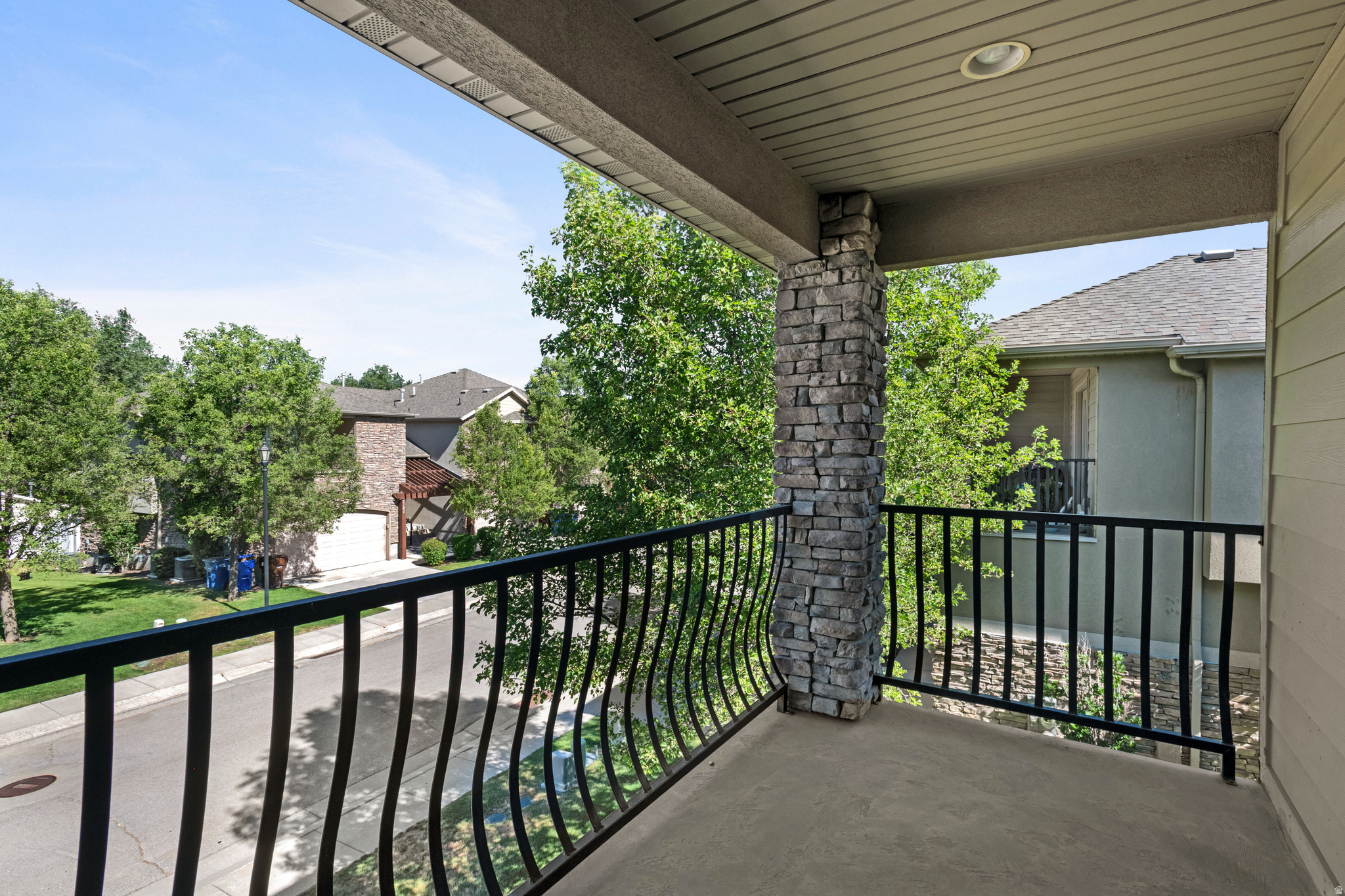 72ND STREET VILLAS - Residential
