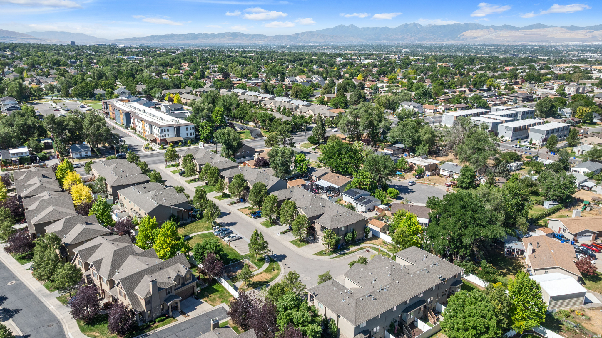 72ND STREET VILLAS - Residential