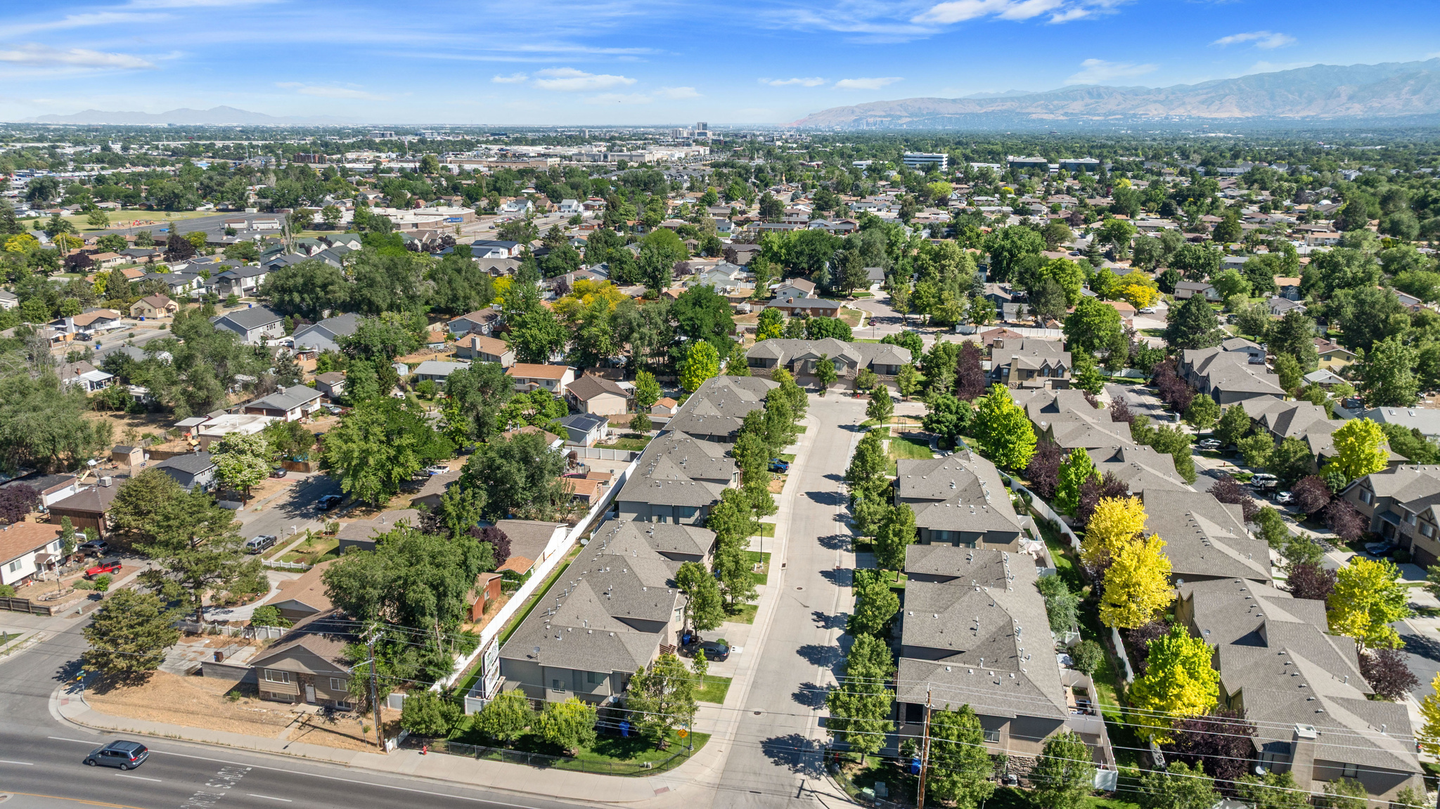 72ND STREET VILLAS - Residential