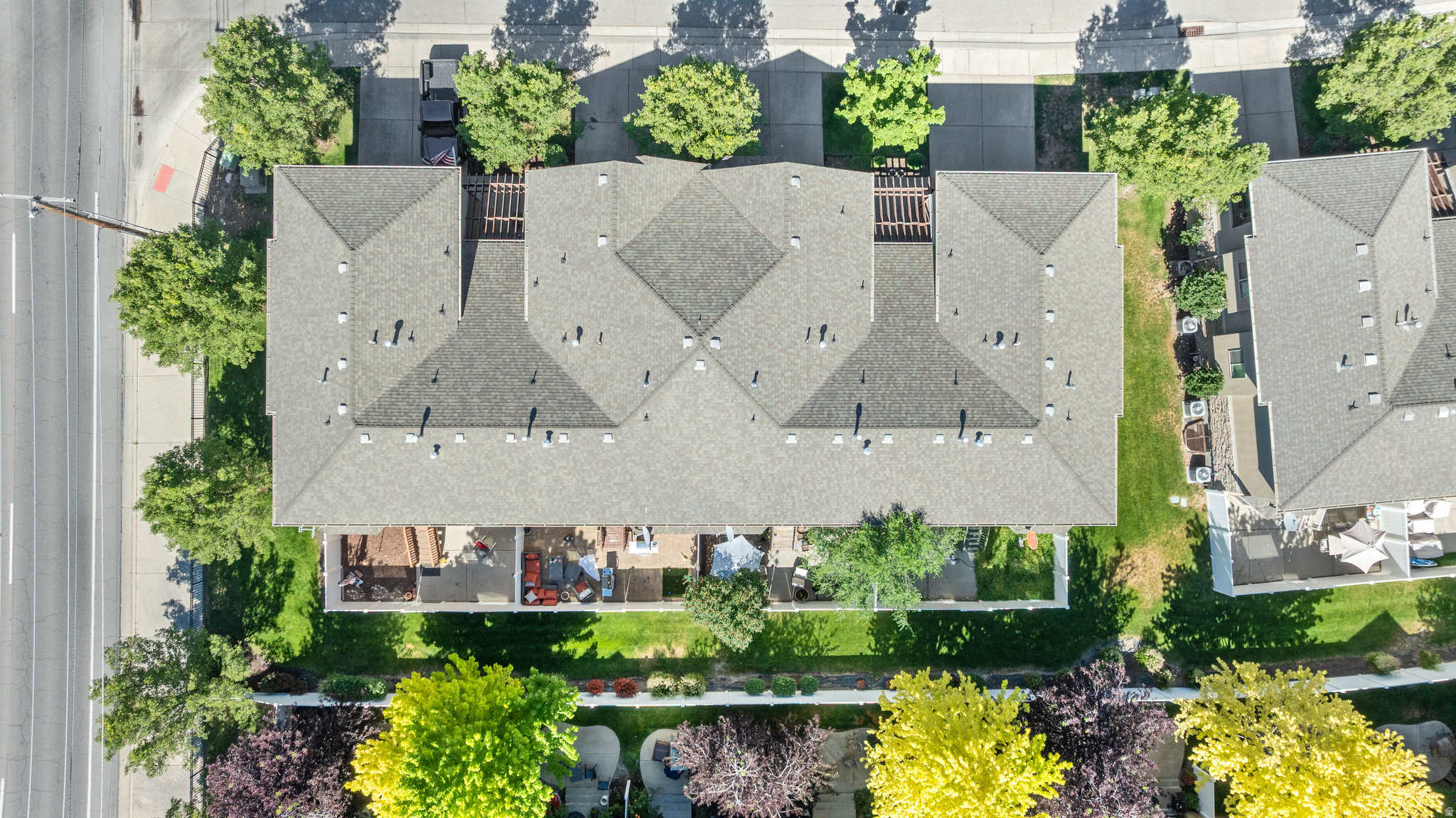 72ND STREET VILLAS - Residential