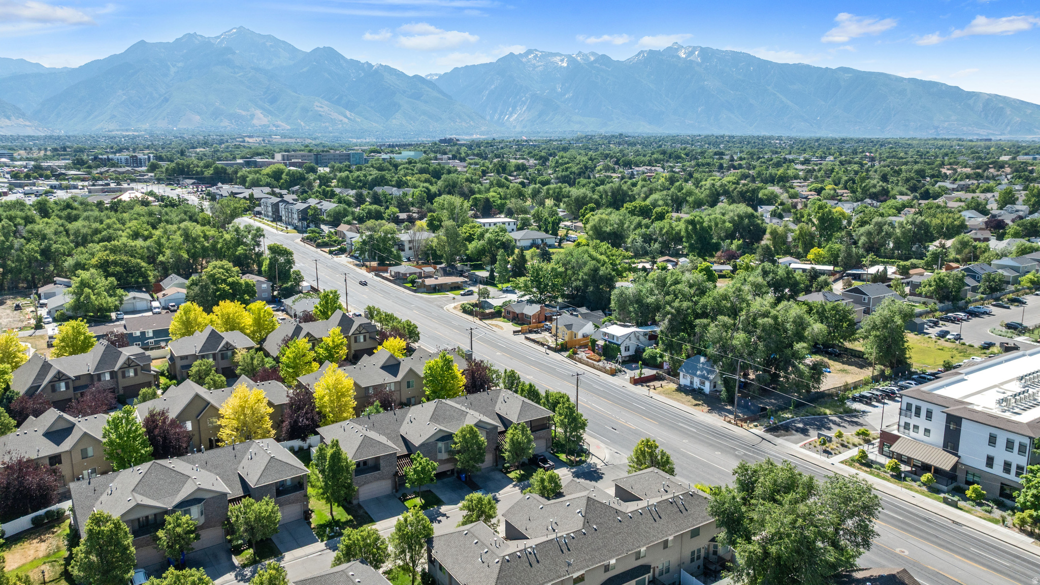 72ND STREET VILLAS - Residential