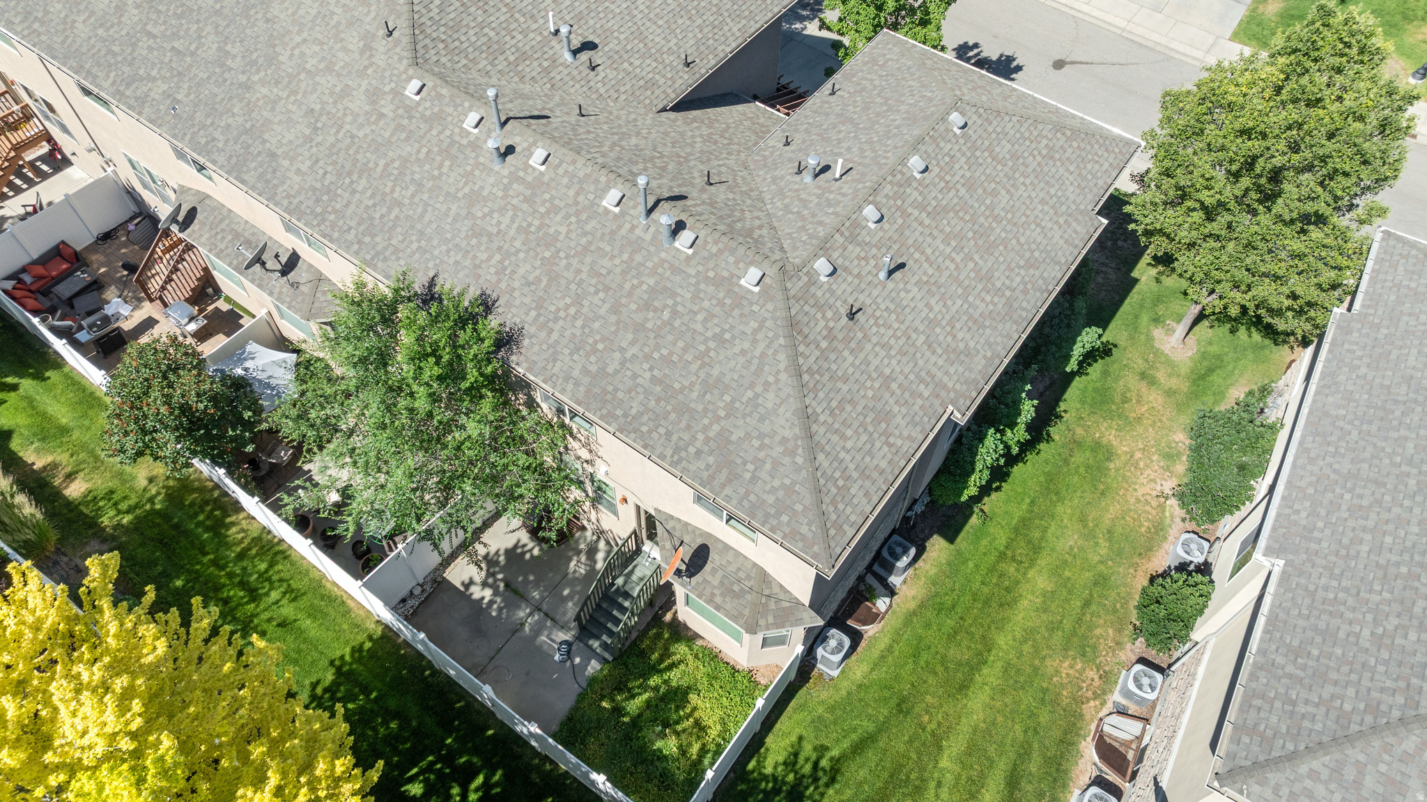 72ND STREET VILLAS - Residential