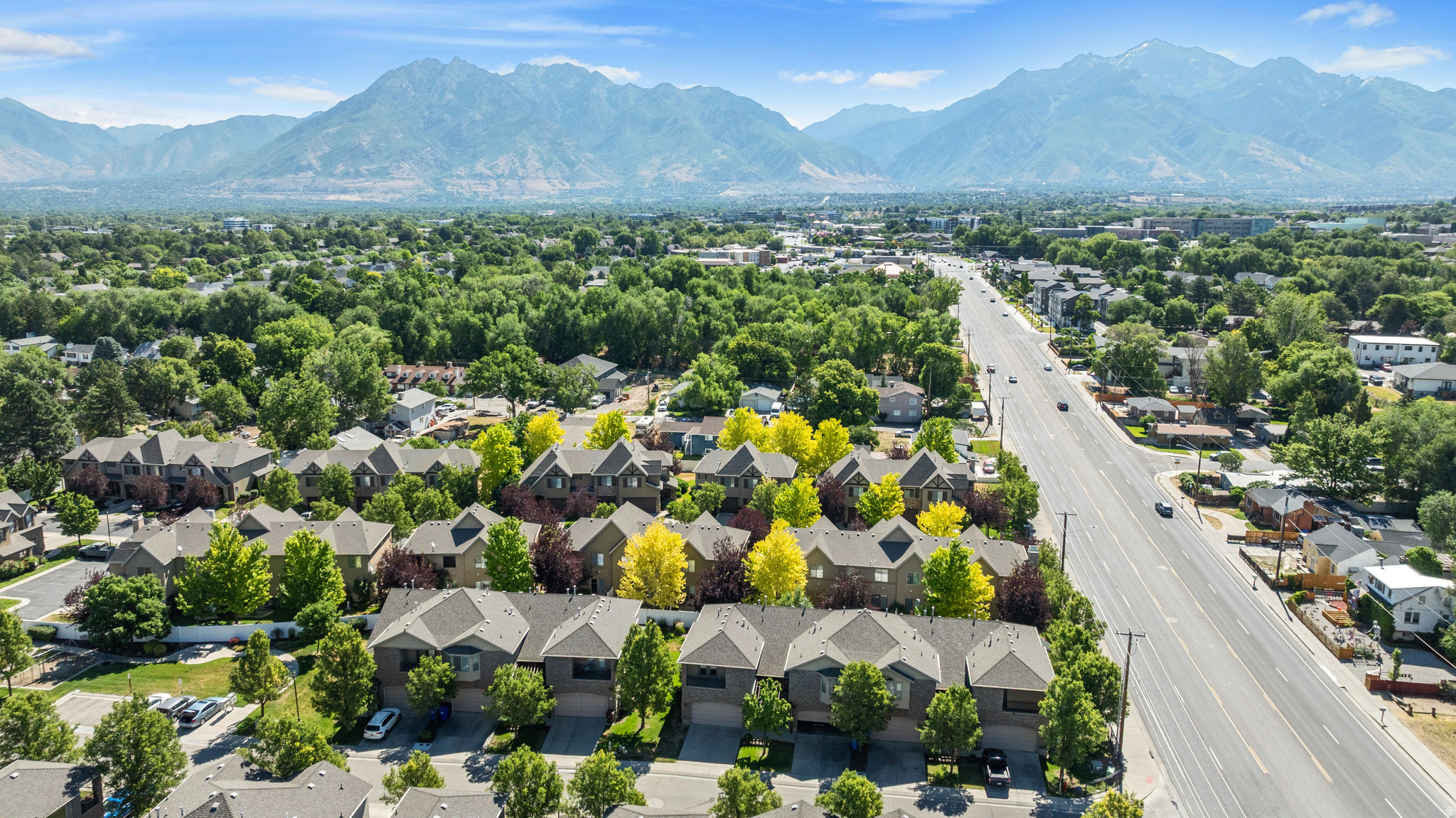 72ND STREET VILLAS - Residential