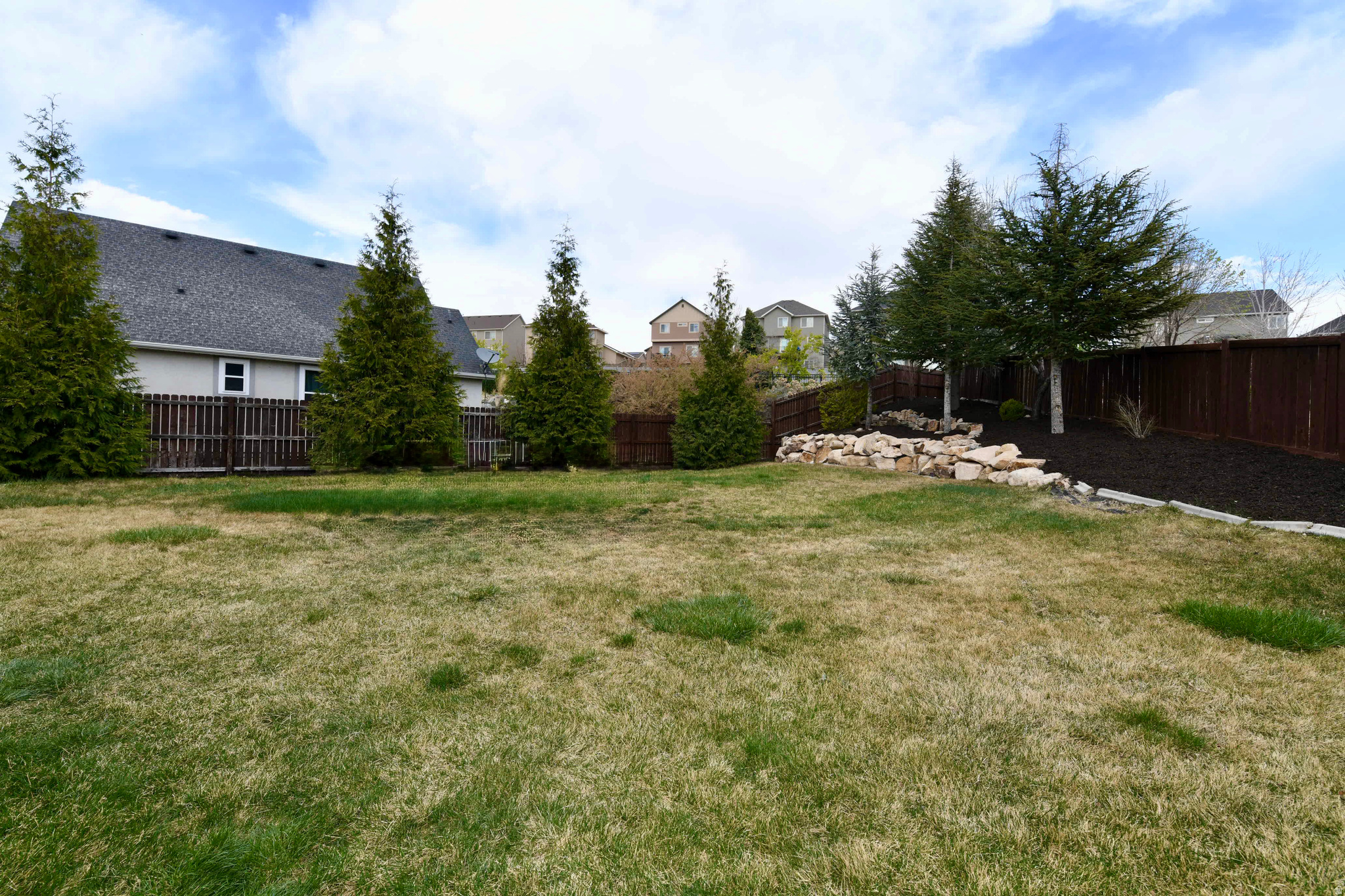 HARVEST HOMES - Residential