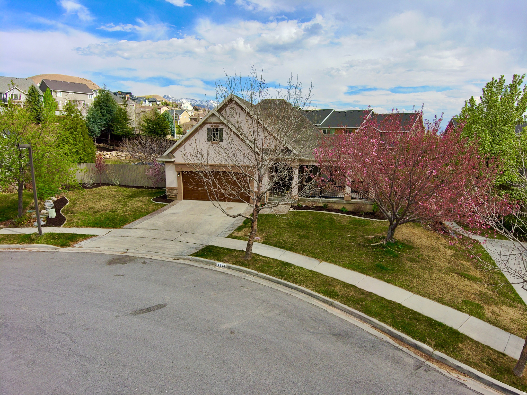 HARVEST HOMES - Residential