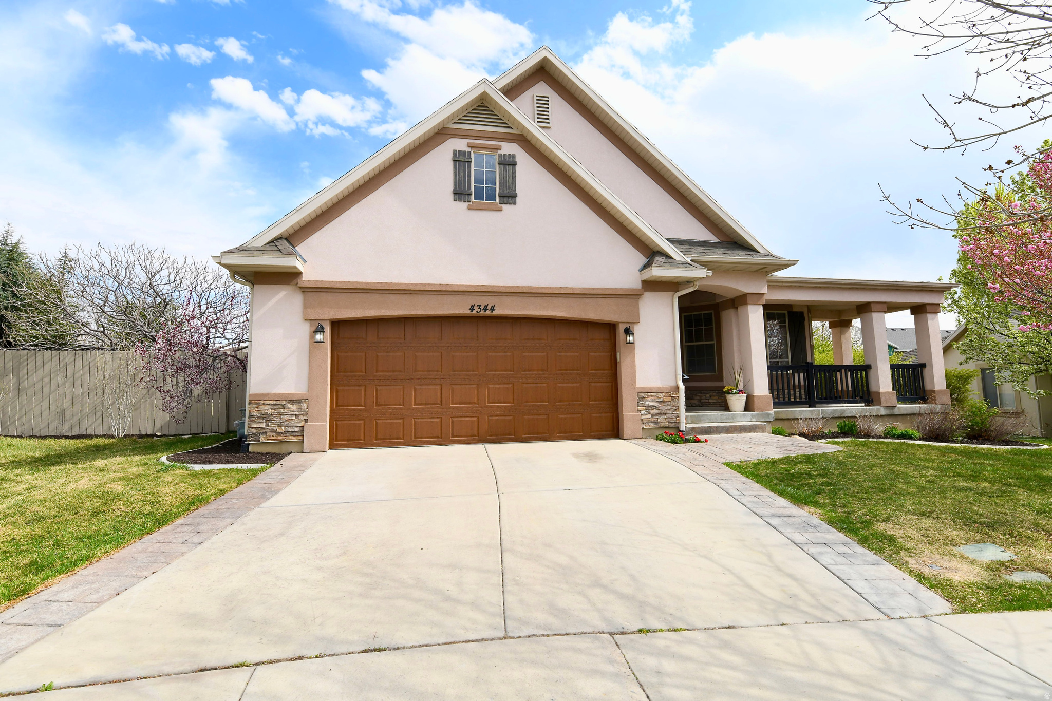 HARVEST HOMES - Residential