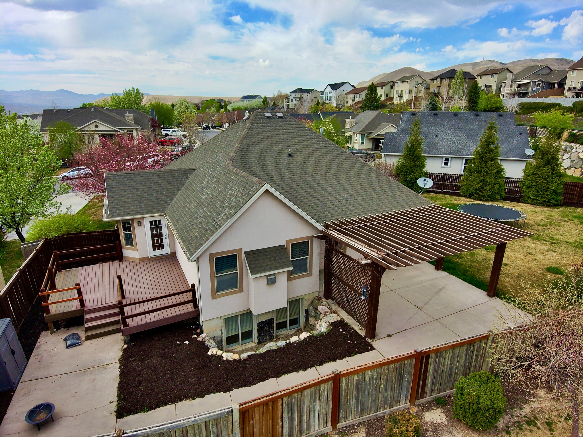 HARVEST HOMES - Residential