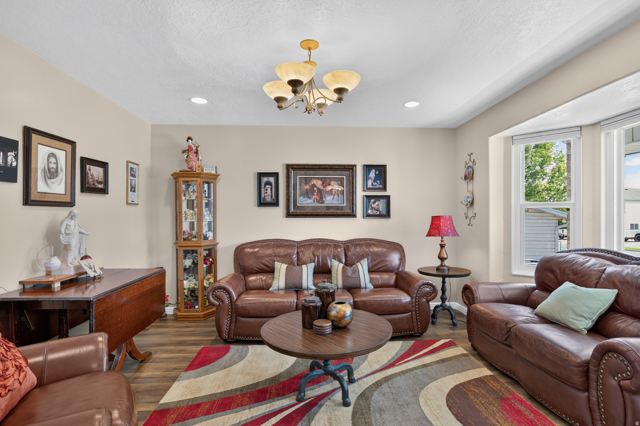 WINDSOR MEADOWS - Residential