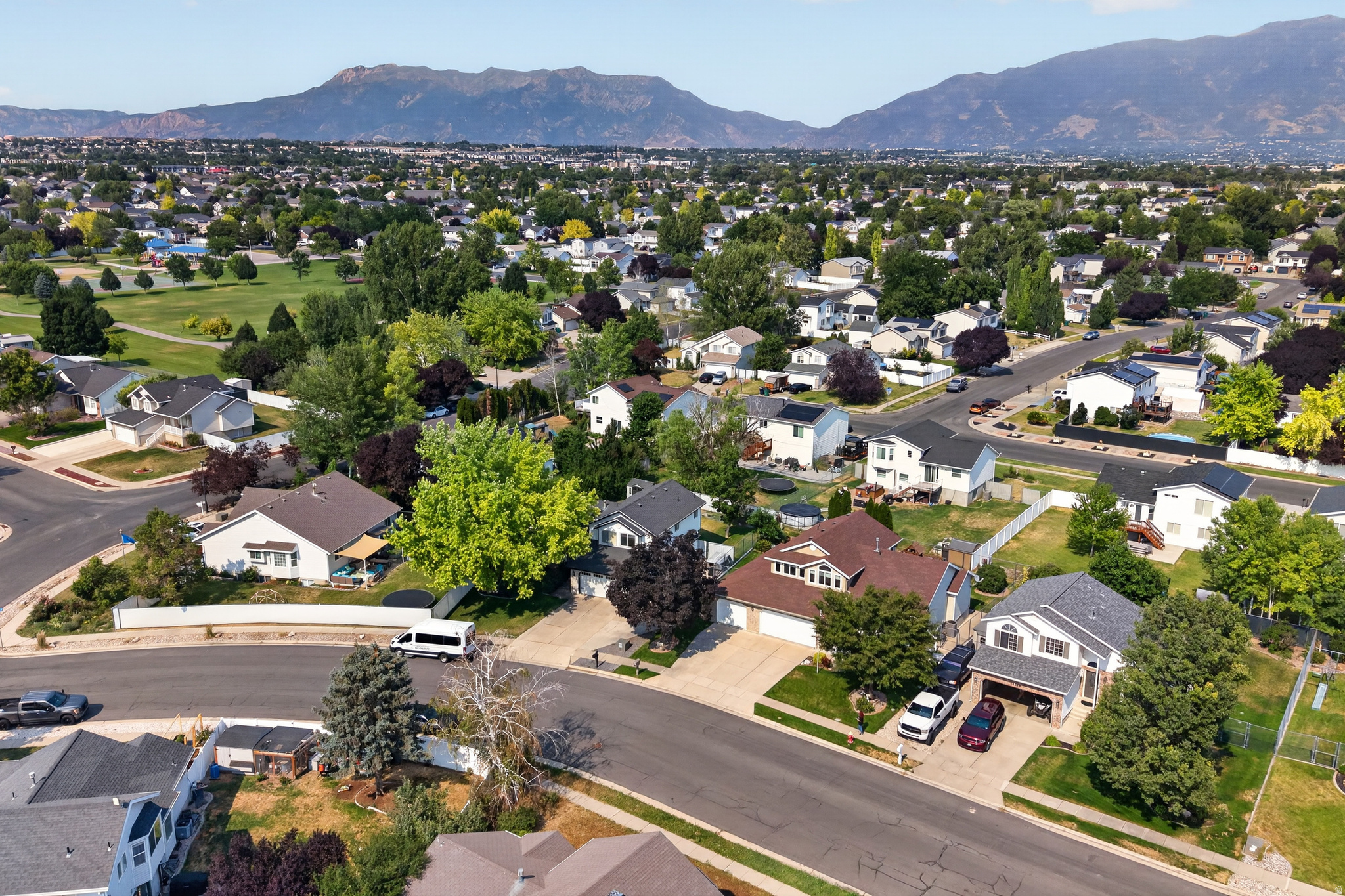 WINDSOR MEADOWS - Residential