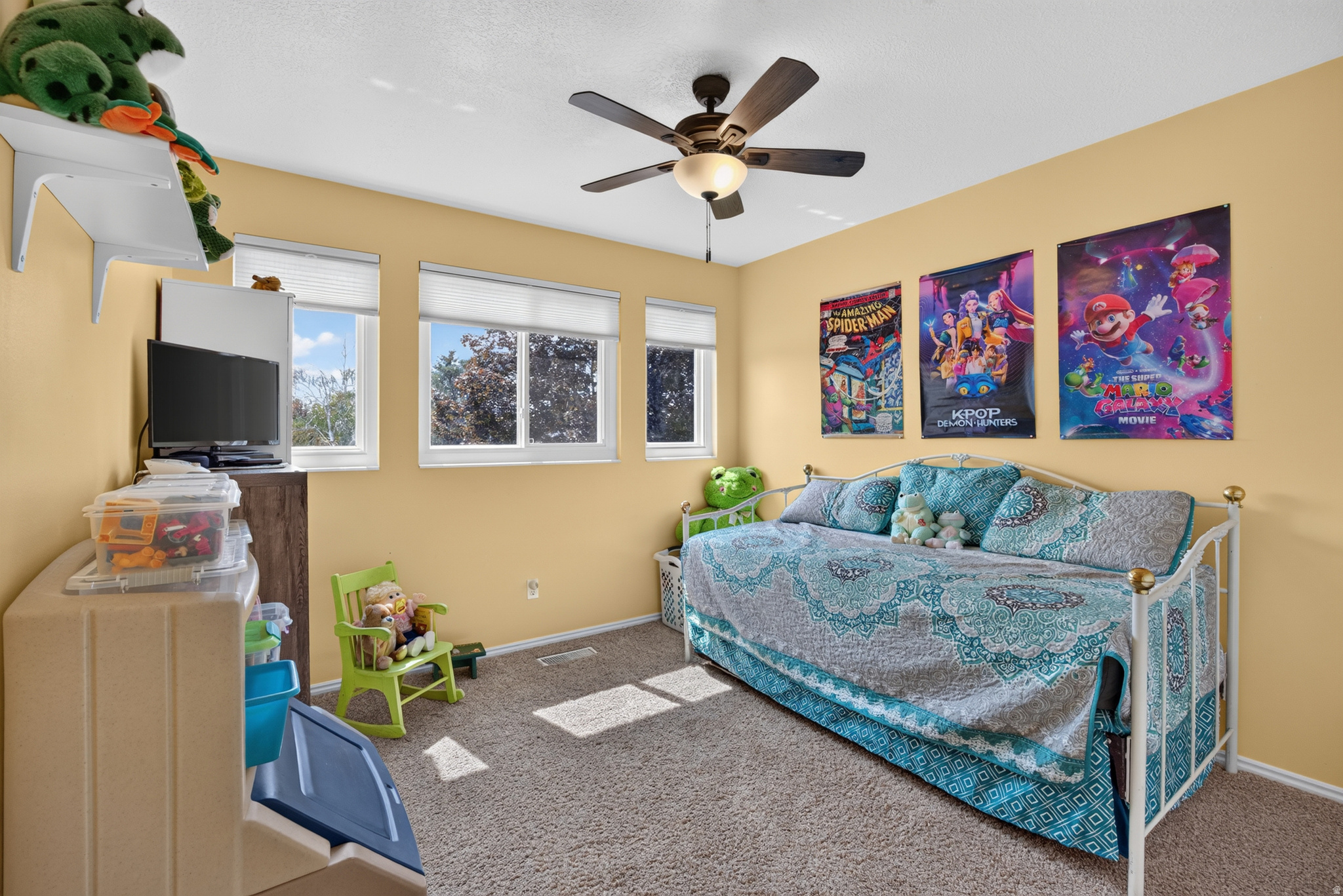 WINDSOR MEADOWS - Residential