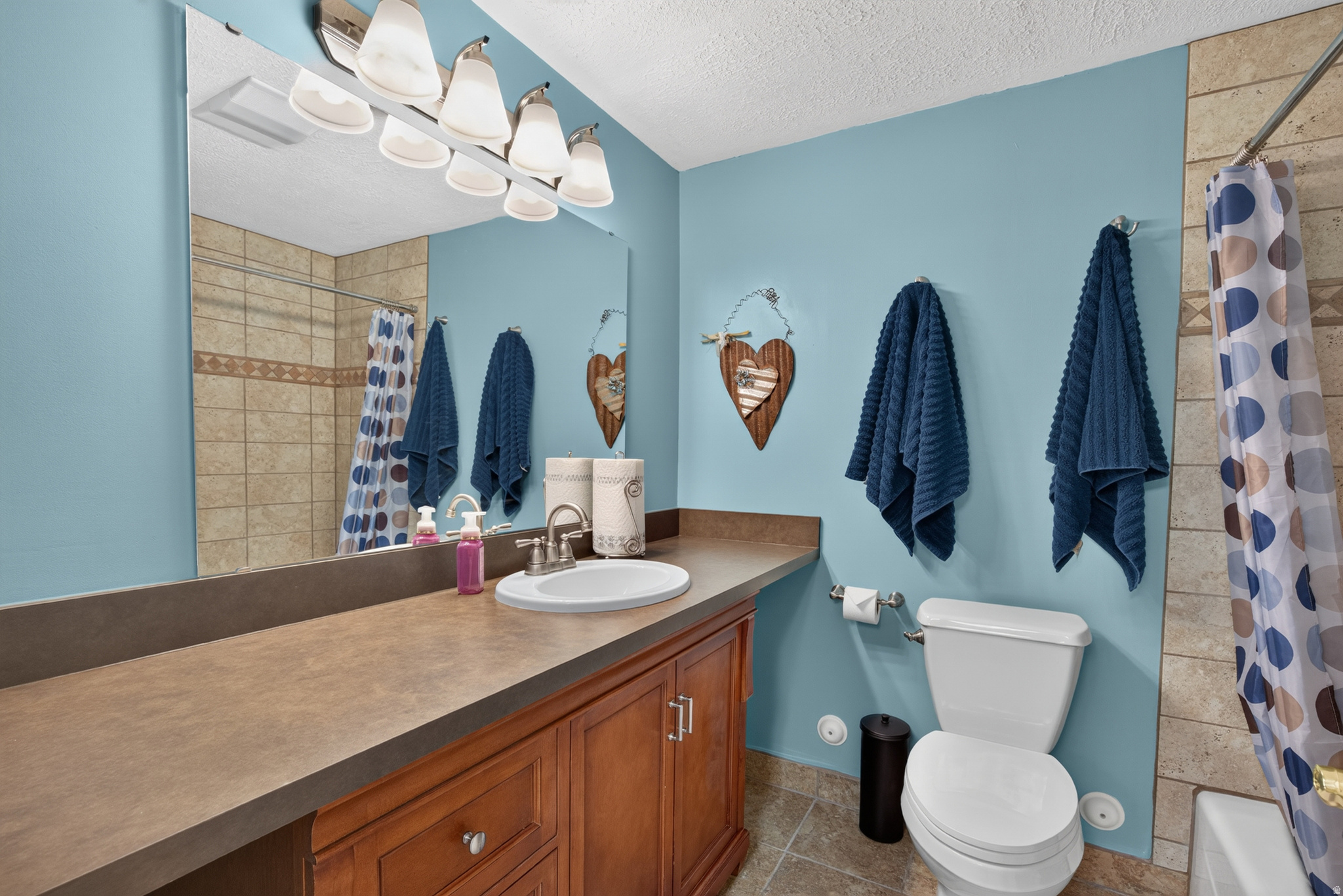 WINDSOR MEADOWS - Residential