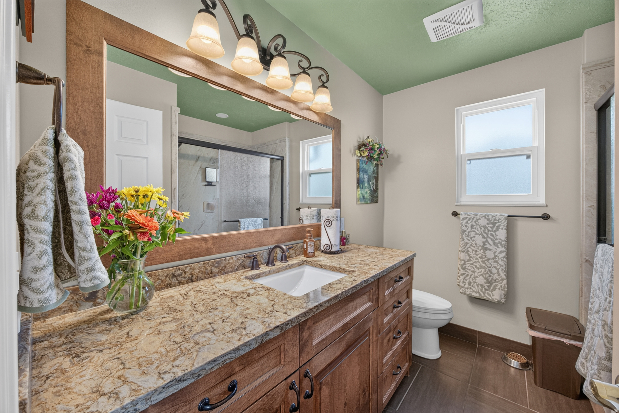 WINDSOR MEADOWS - Residential
