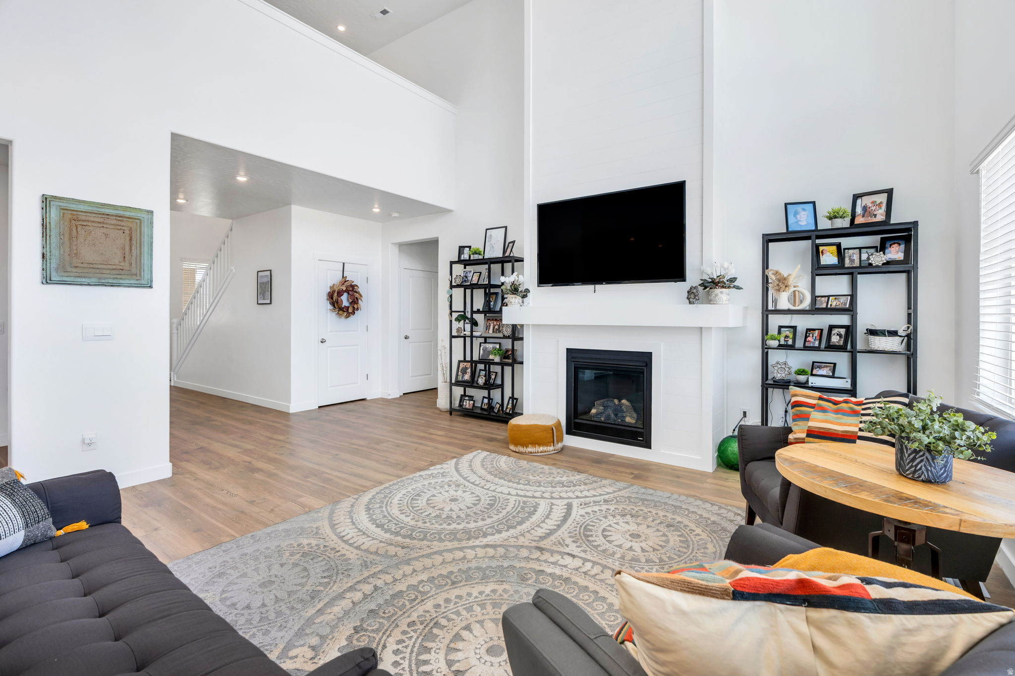 CHERRY WOOD - Residential