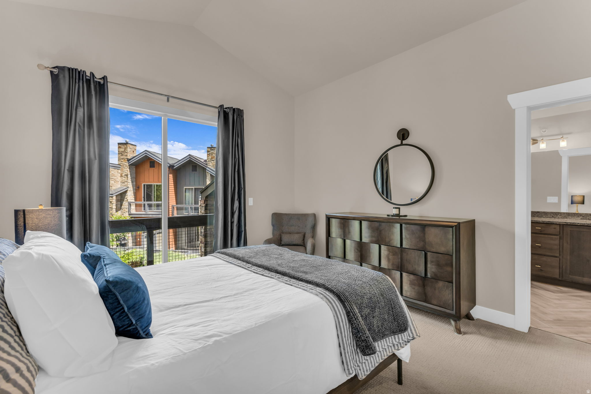COURTYARDS AT QUARRY - Residential
