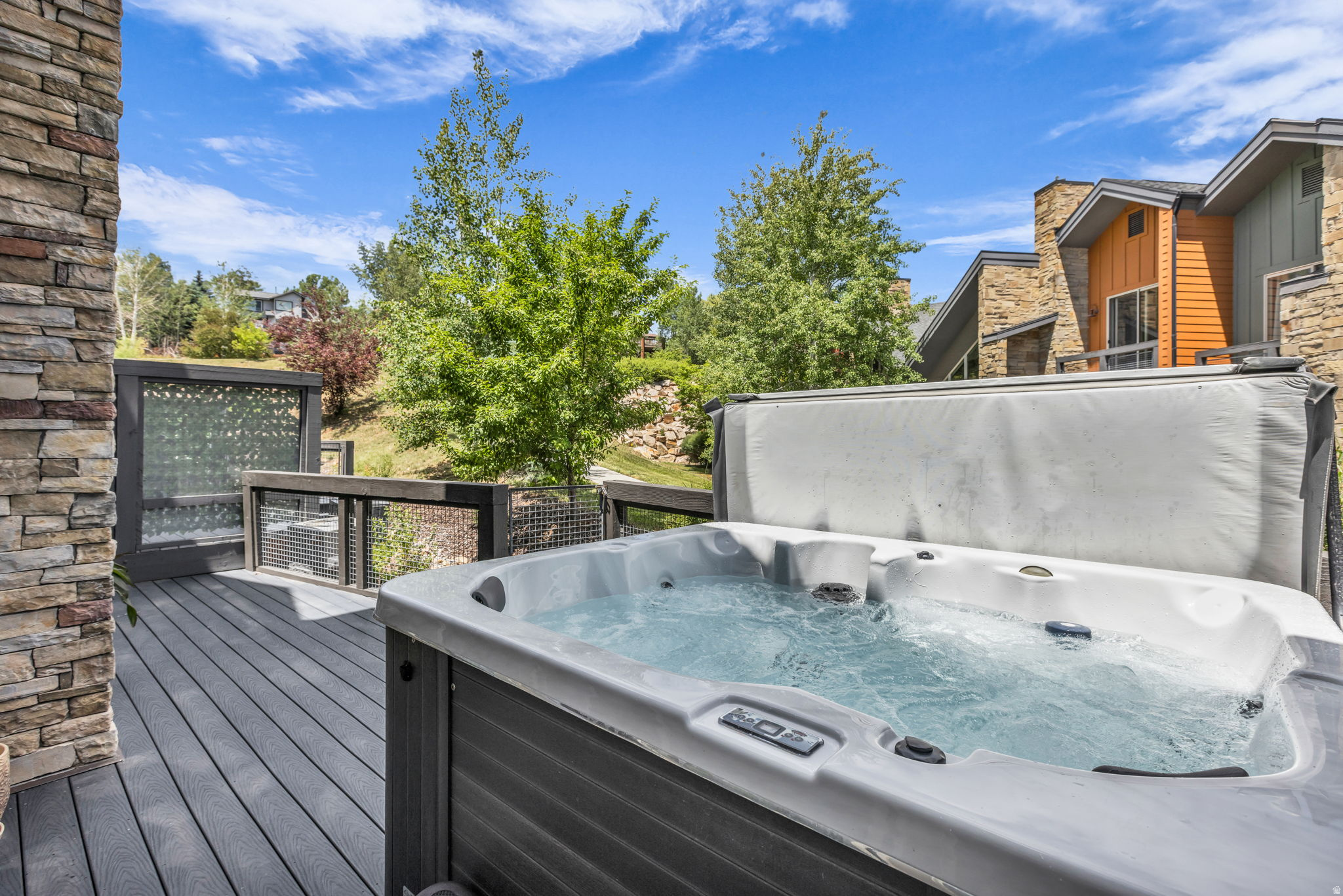 COURTYARDS AT QUARRY - Residential