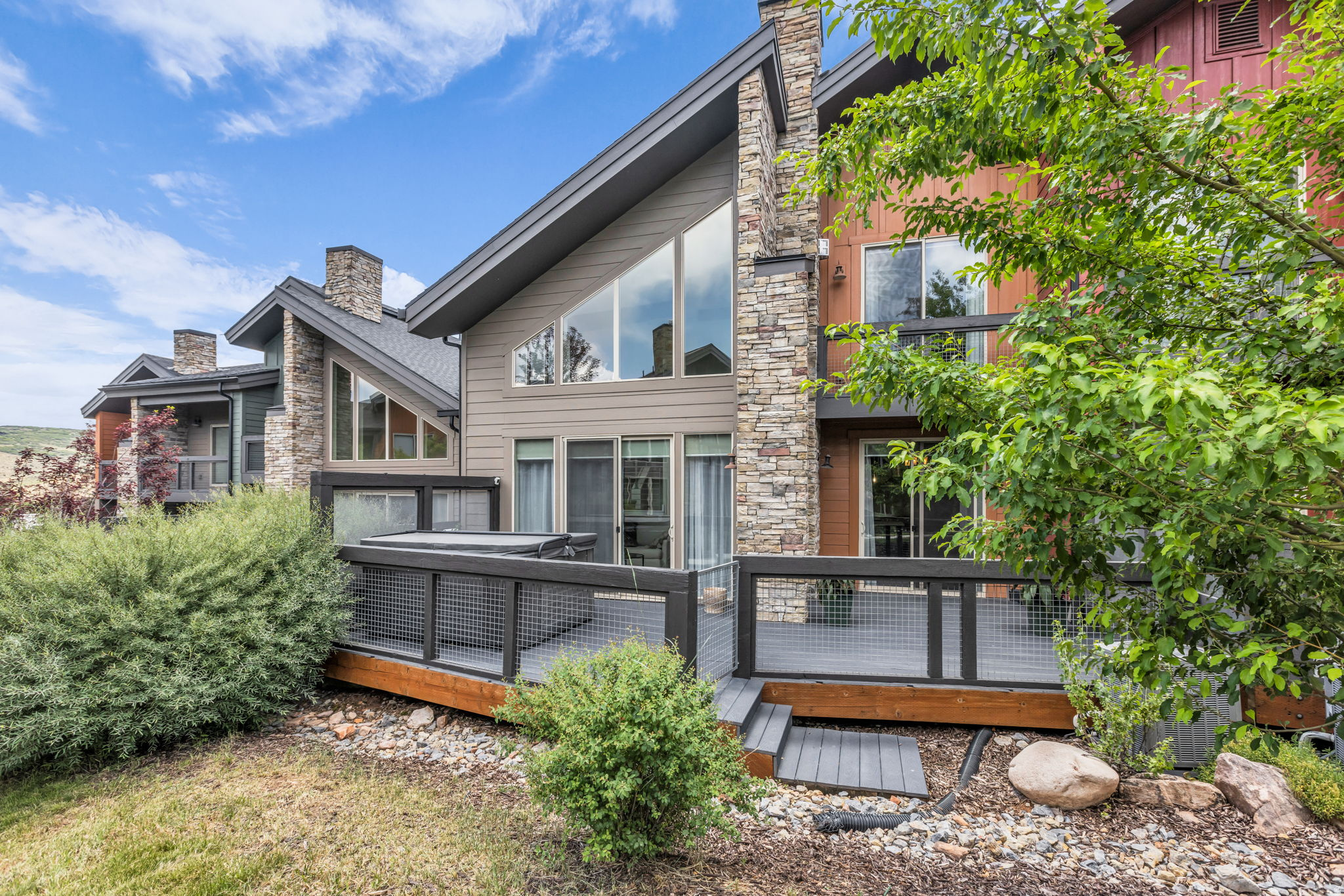 COURTYARDS AT QUARRY - Residential