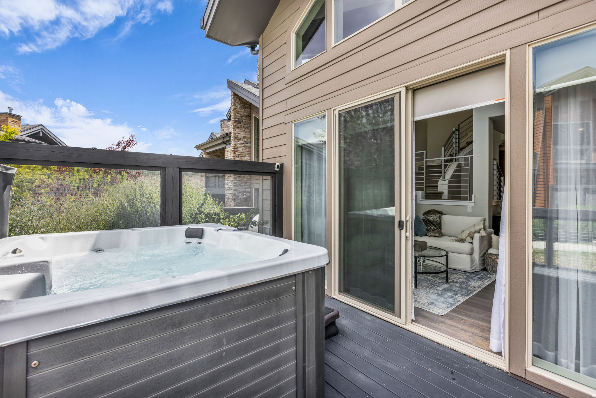 COURTYARDS AT QUARRY - Residential