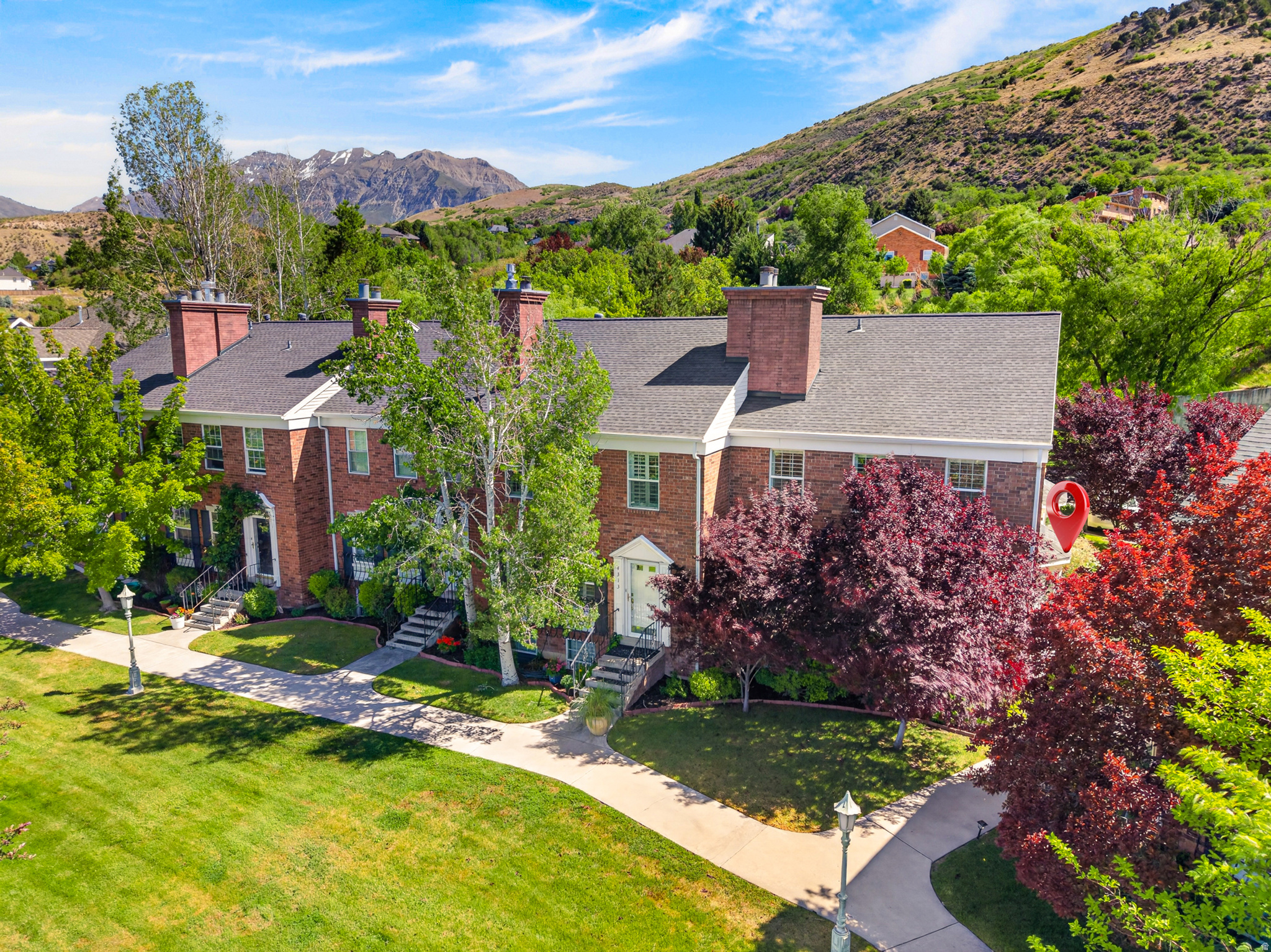 IVY AT THE RIDGE - Residential