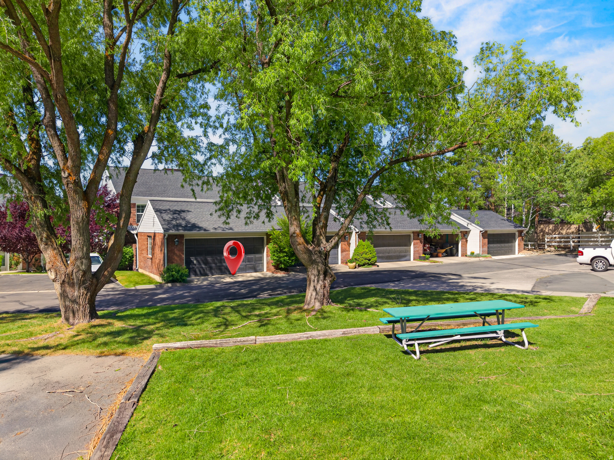 IVY AT THE RIDGE - Residential