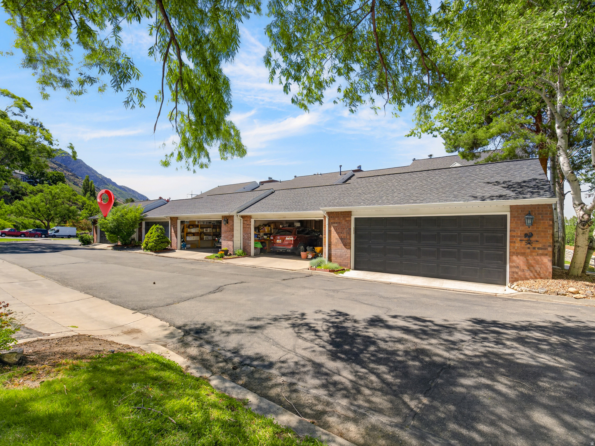 IVY AT THE RIDGE - Residential