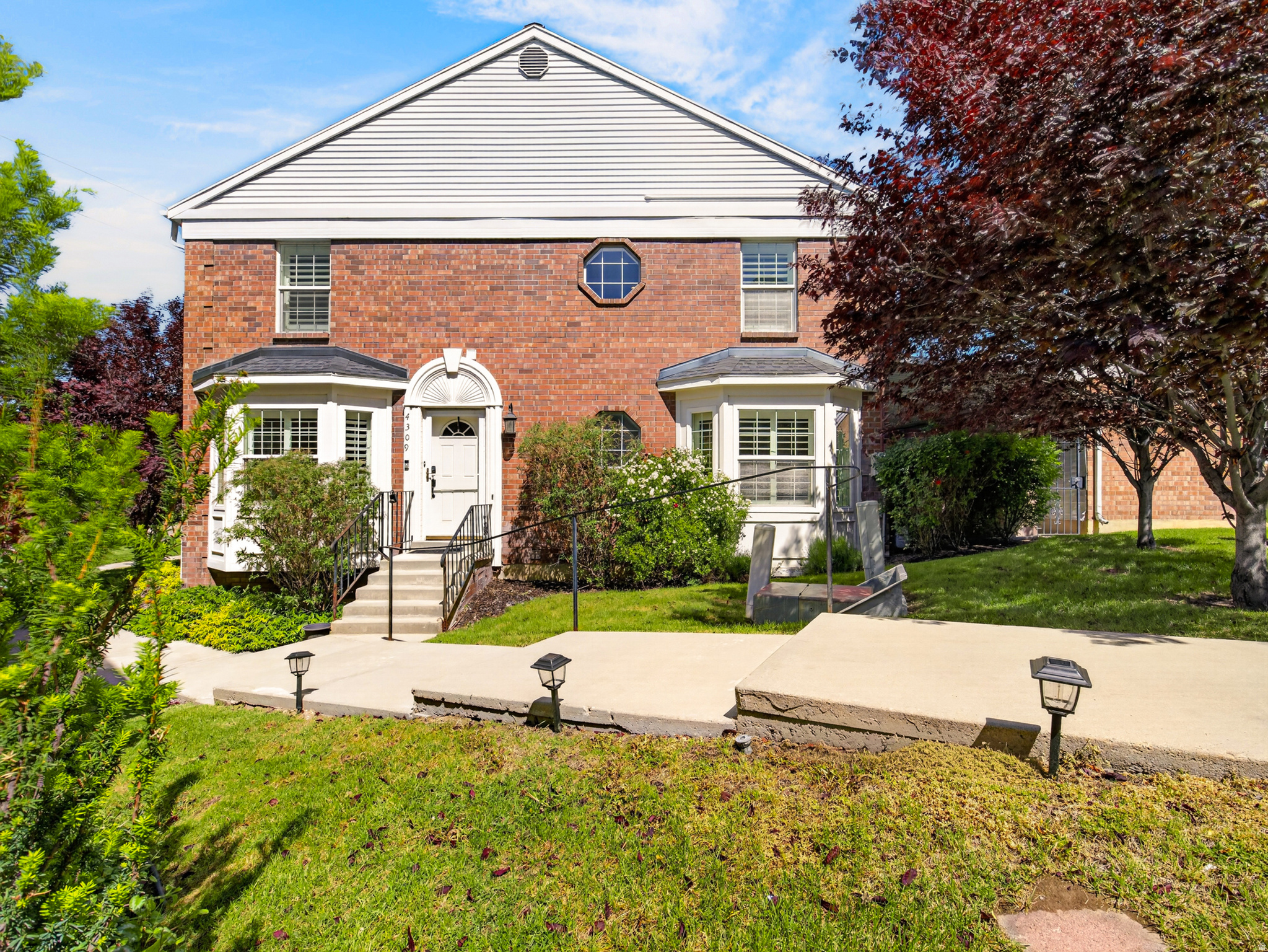 IVY AT THE RIDGE - Residential