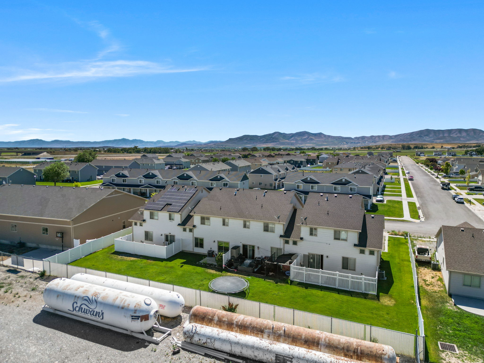 RIVER VALLEY 4 PLEX - Residential