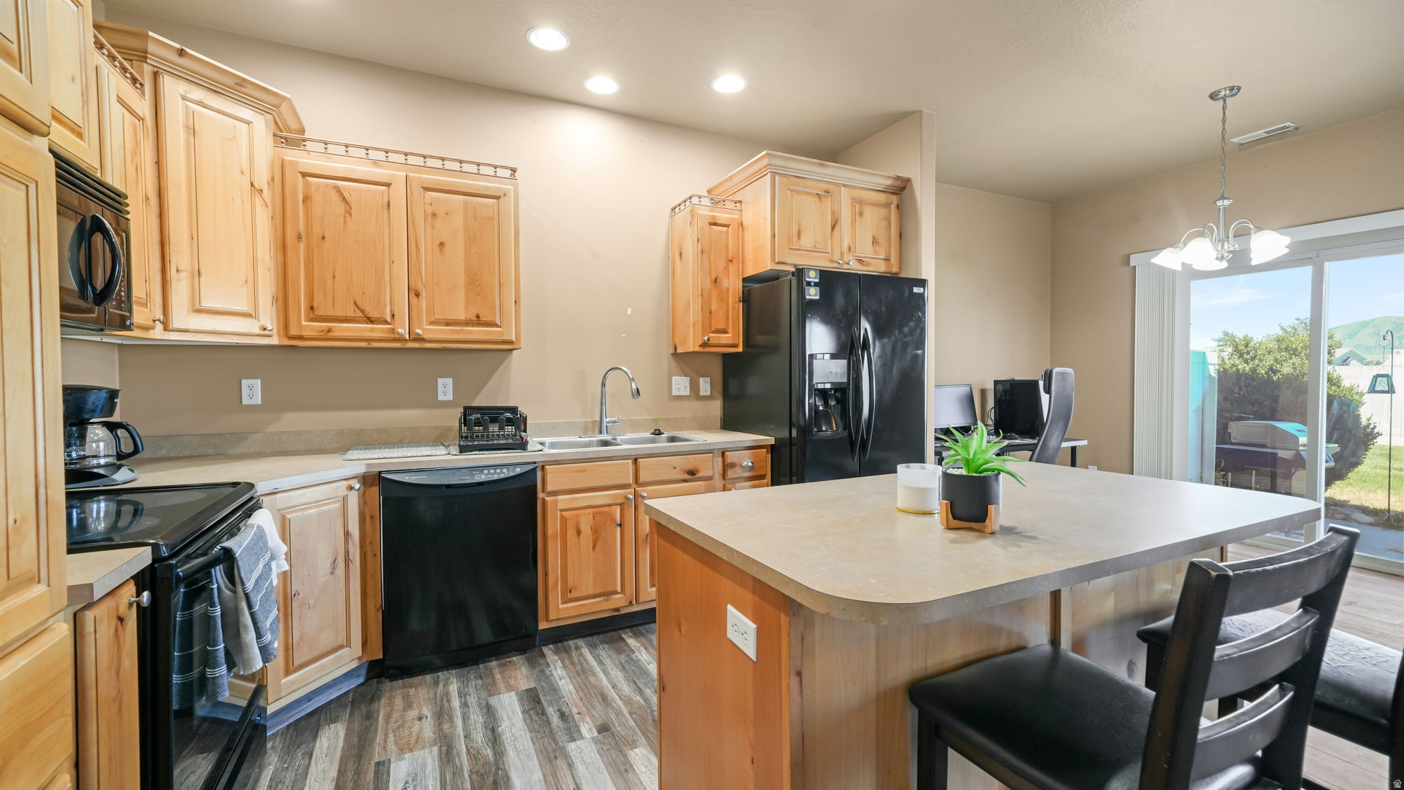 RIVER VALLEY 4 PLEX - Residential