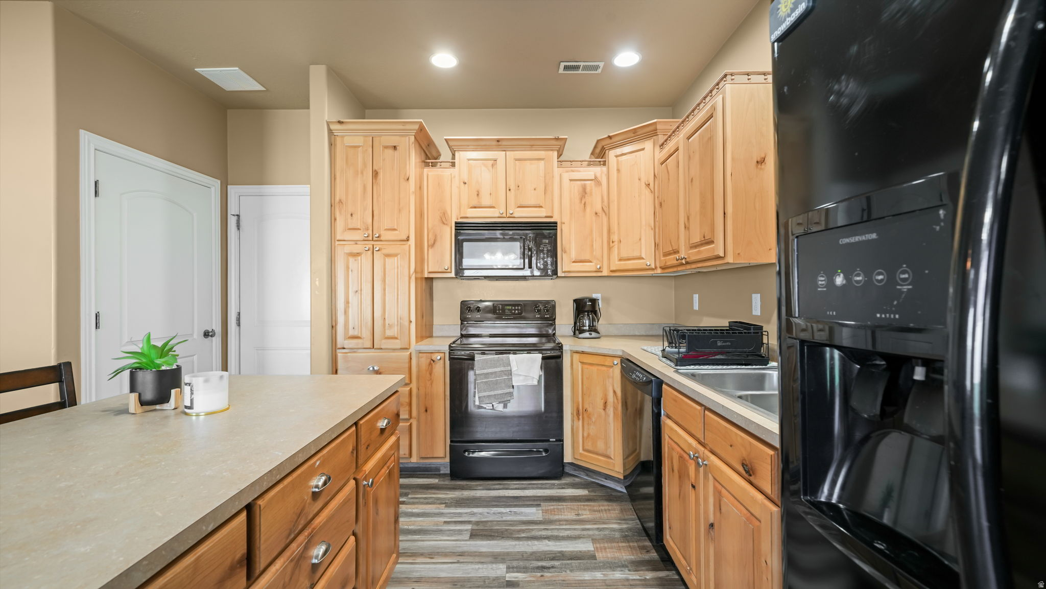 RIVER VALLEY 4 PLEX - Residential