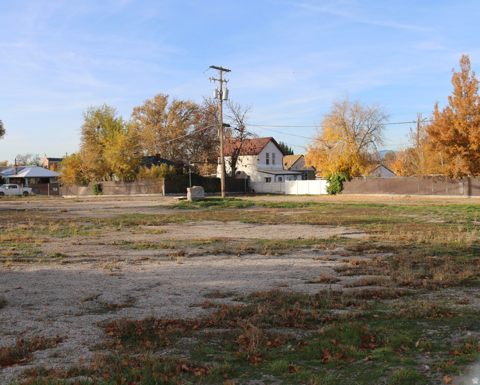 EAST WATERLOO - Land