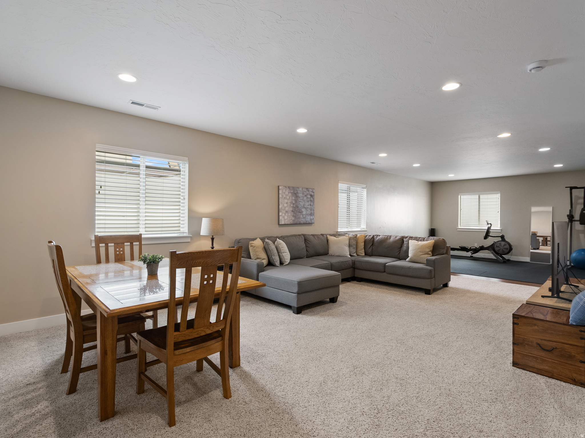 STIRLING POINTE - Residential