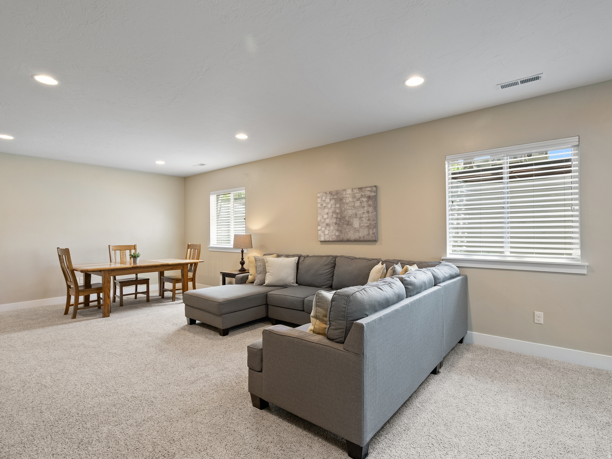 STIRLING POINTE - Residential