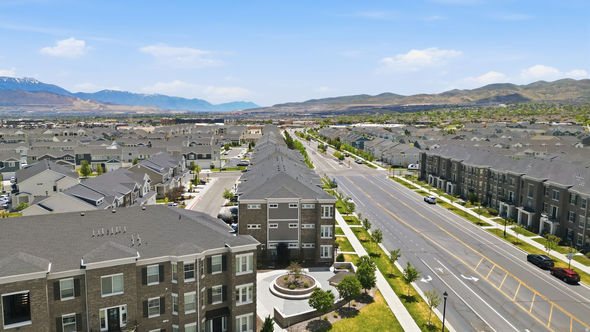 PARKSIDE - Residential