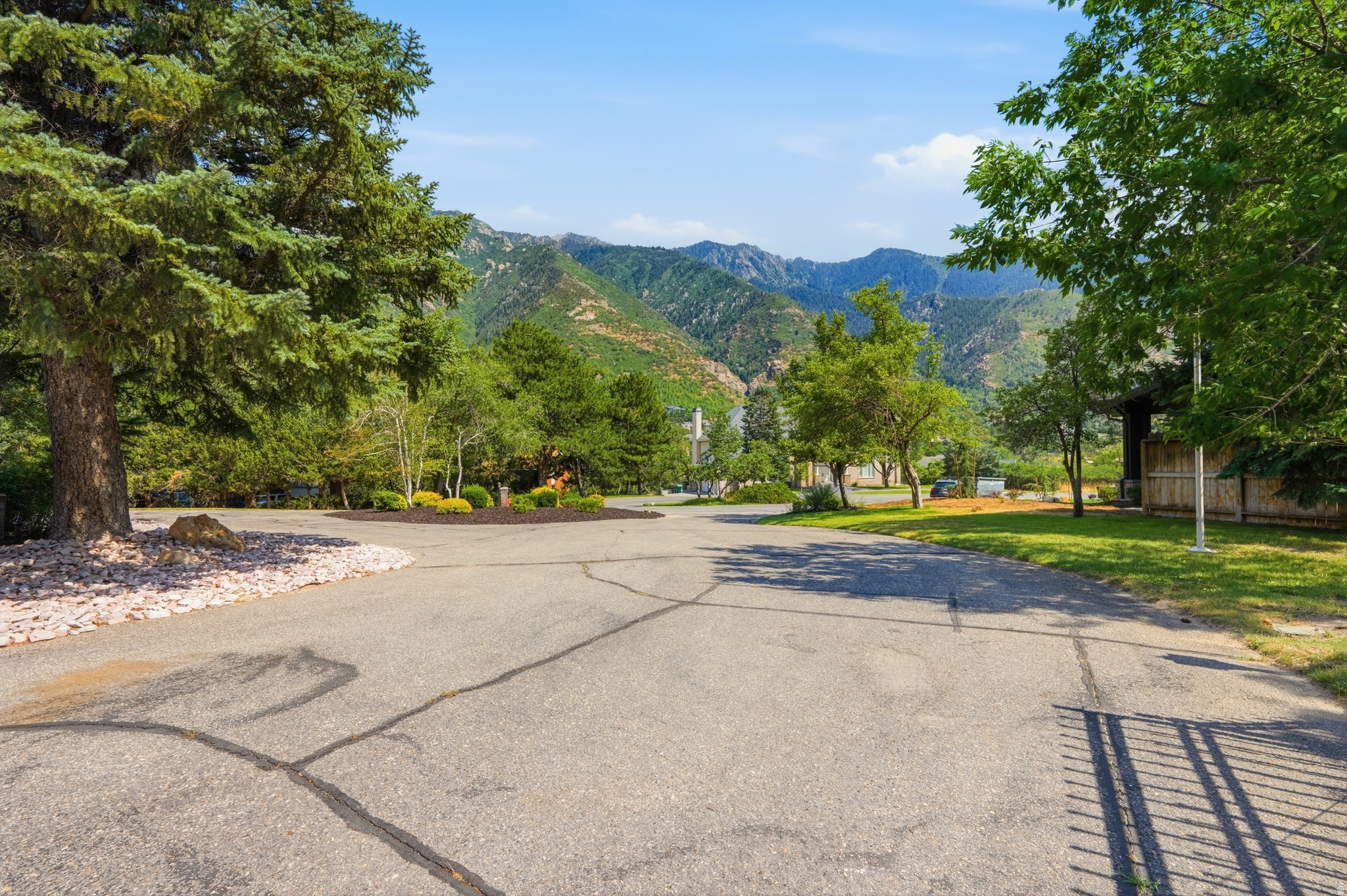 PEPPERWOOD - Residential