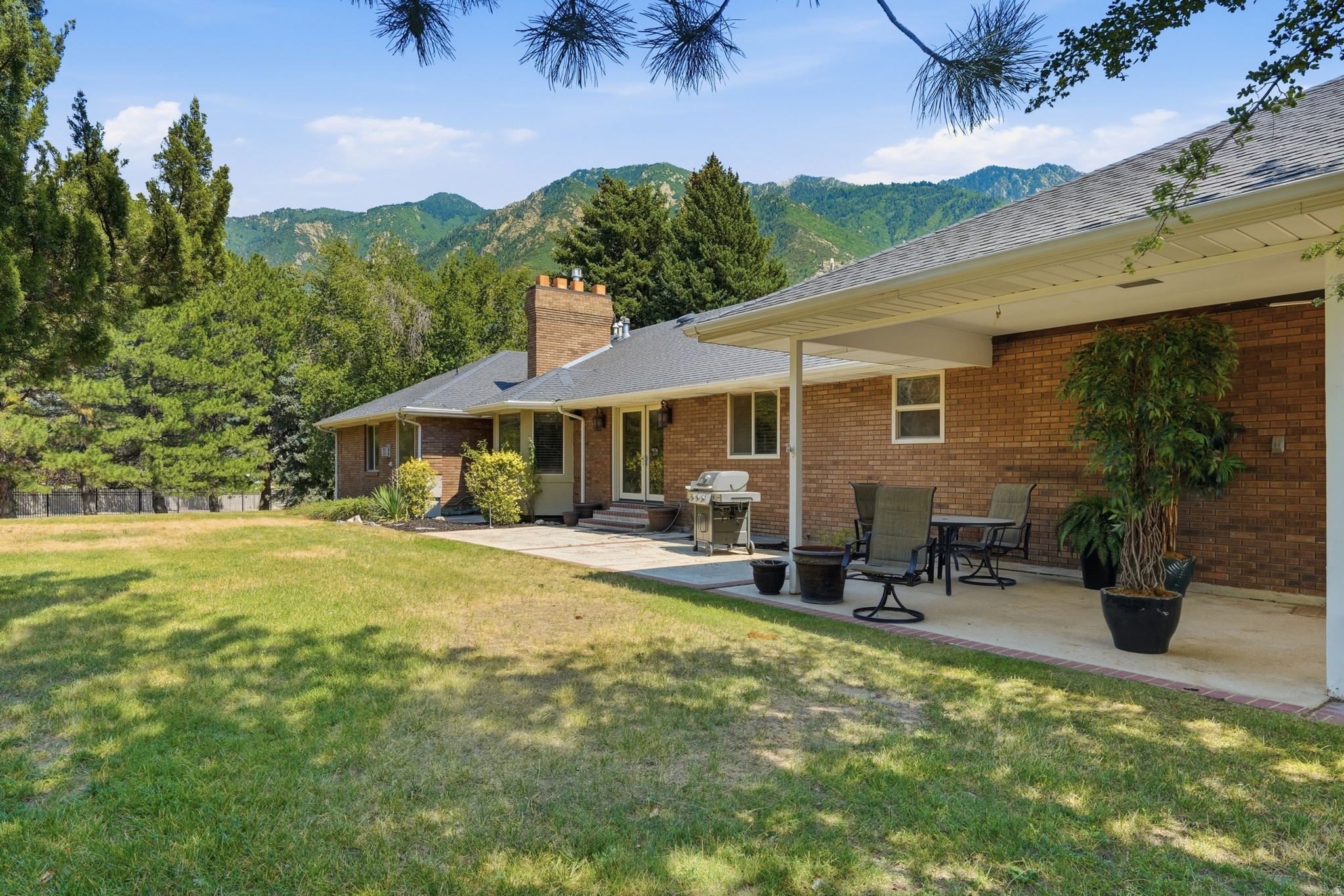 PEPPERWOOD - Residential