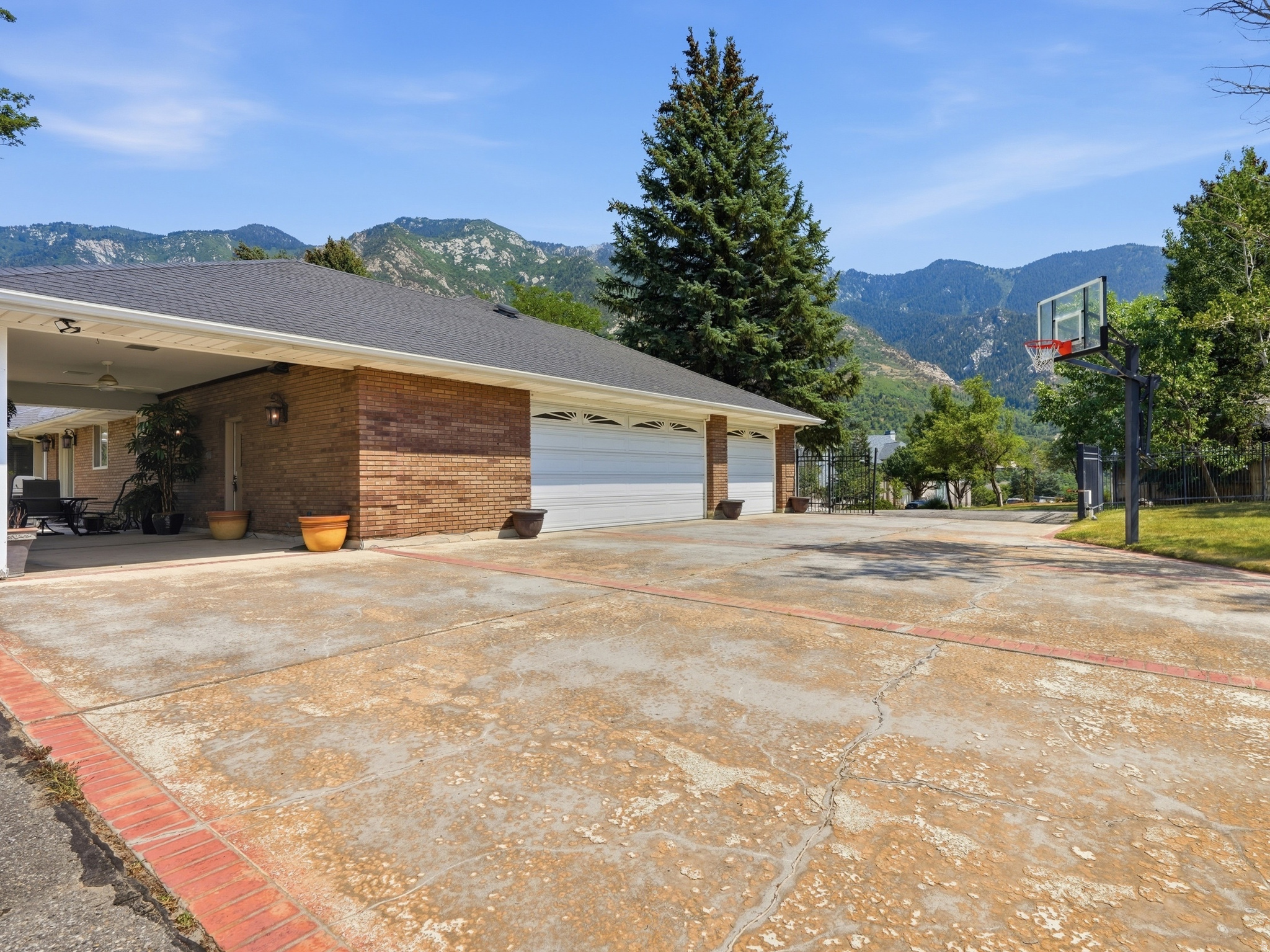 PEPPERWOOD - Residential