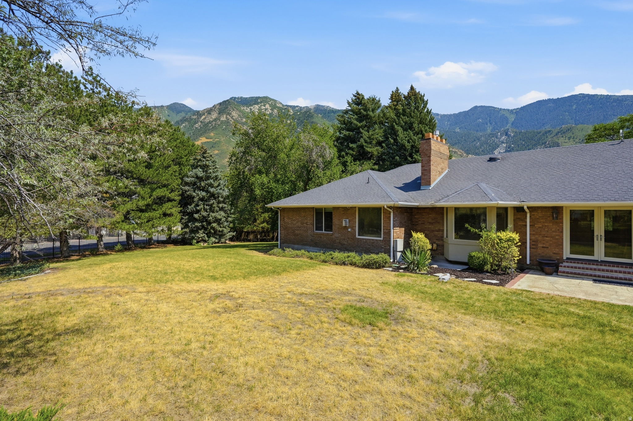PEPPERWOOD - Residential