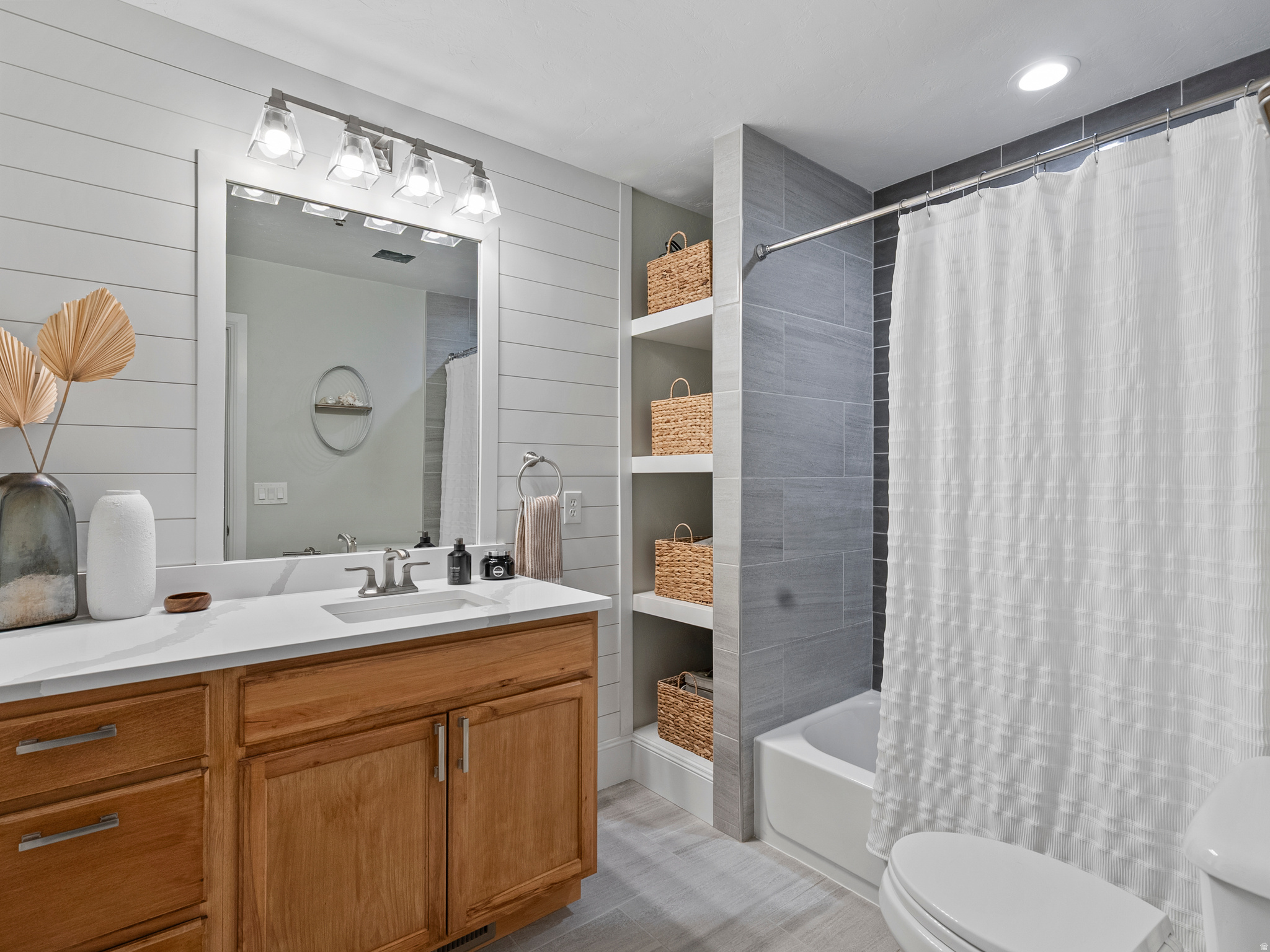 SUNCREST - Residential