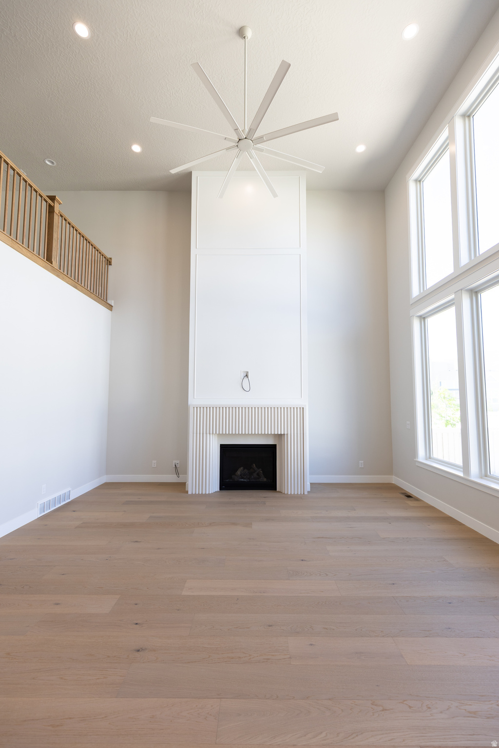 BEACON POINTE - Residential