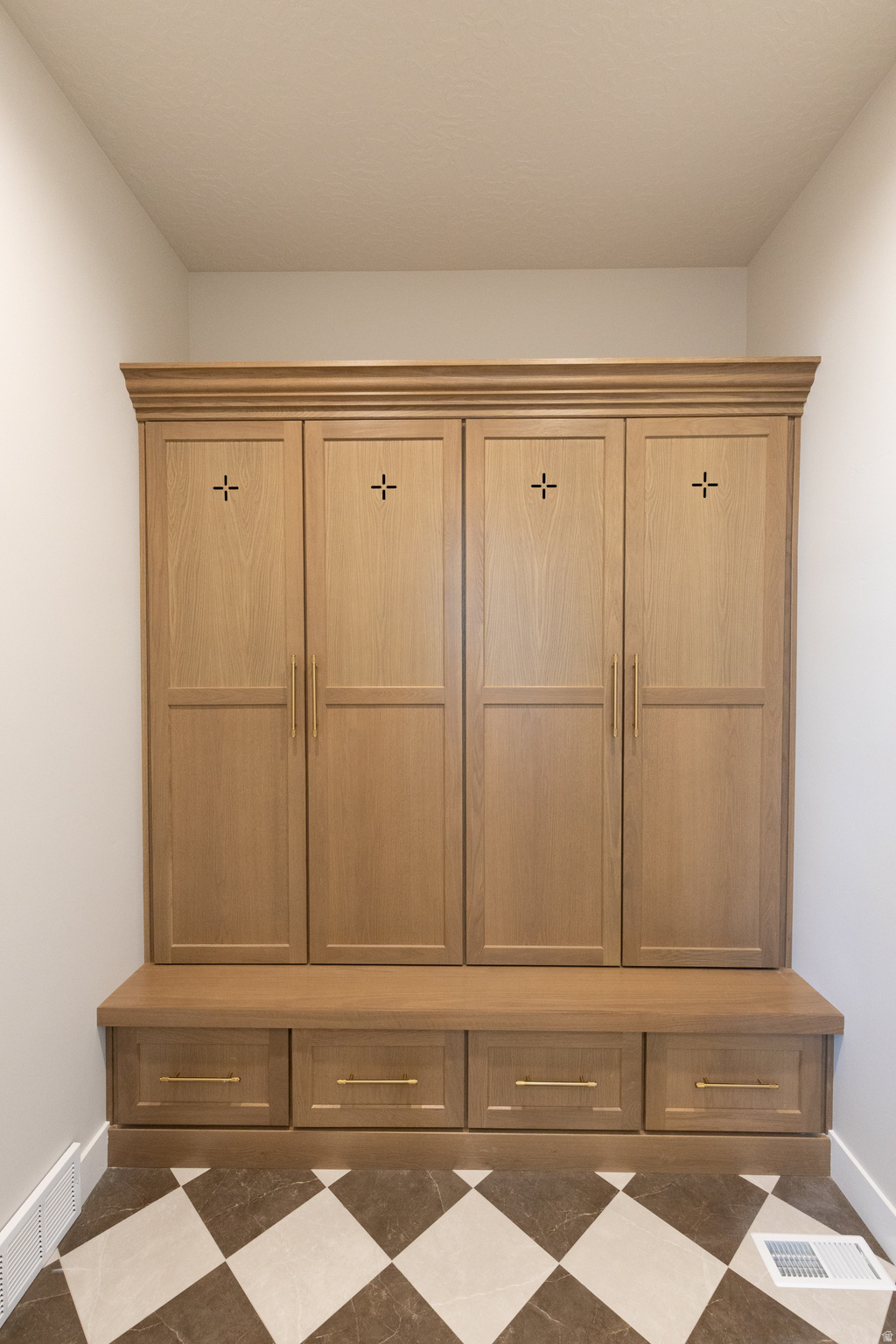 BEACON POINTE - Residential