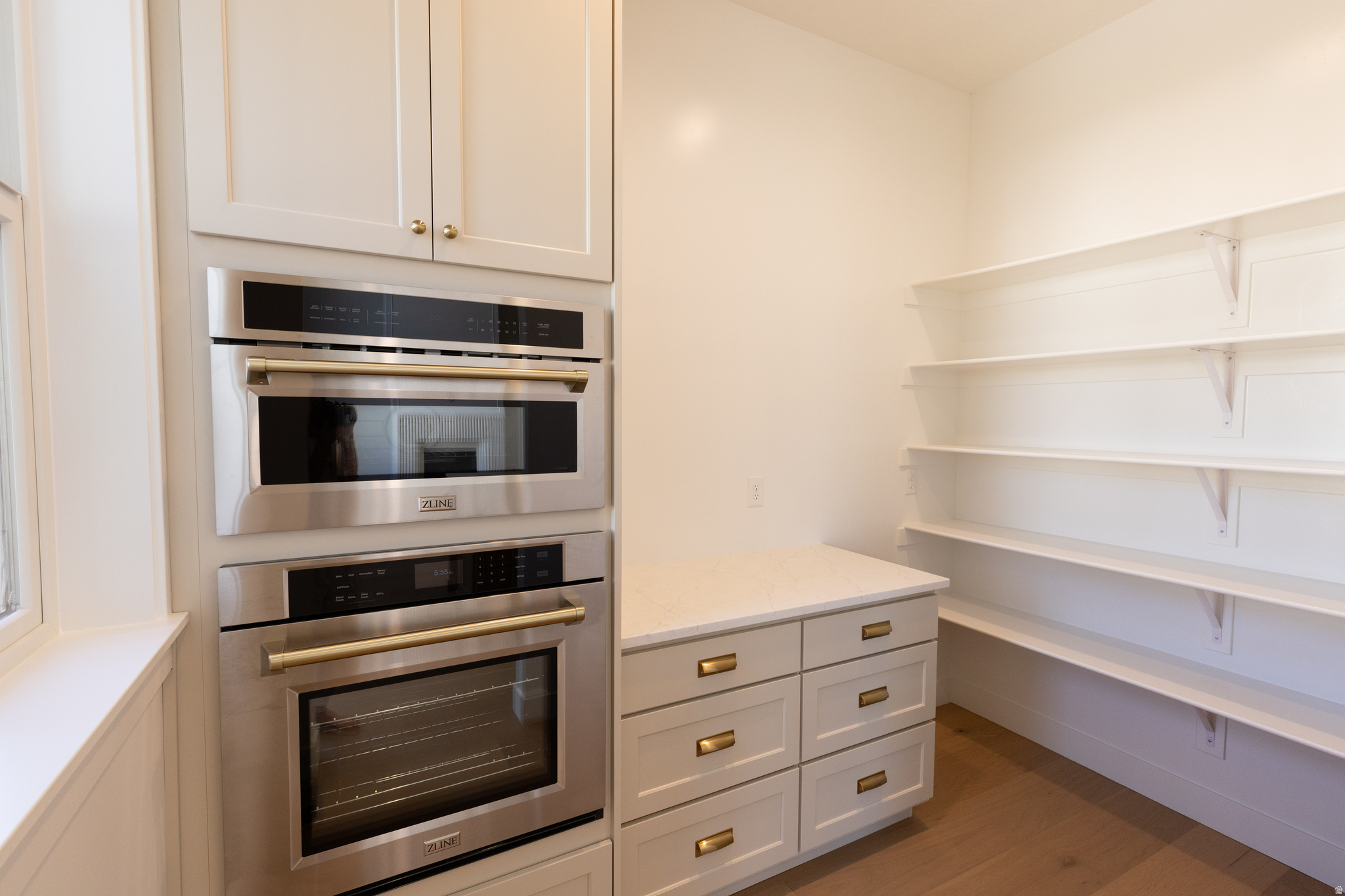 BEACON POINTE - Residential