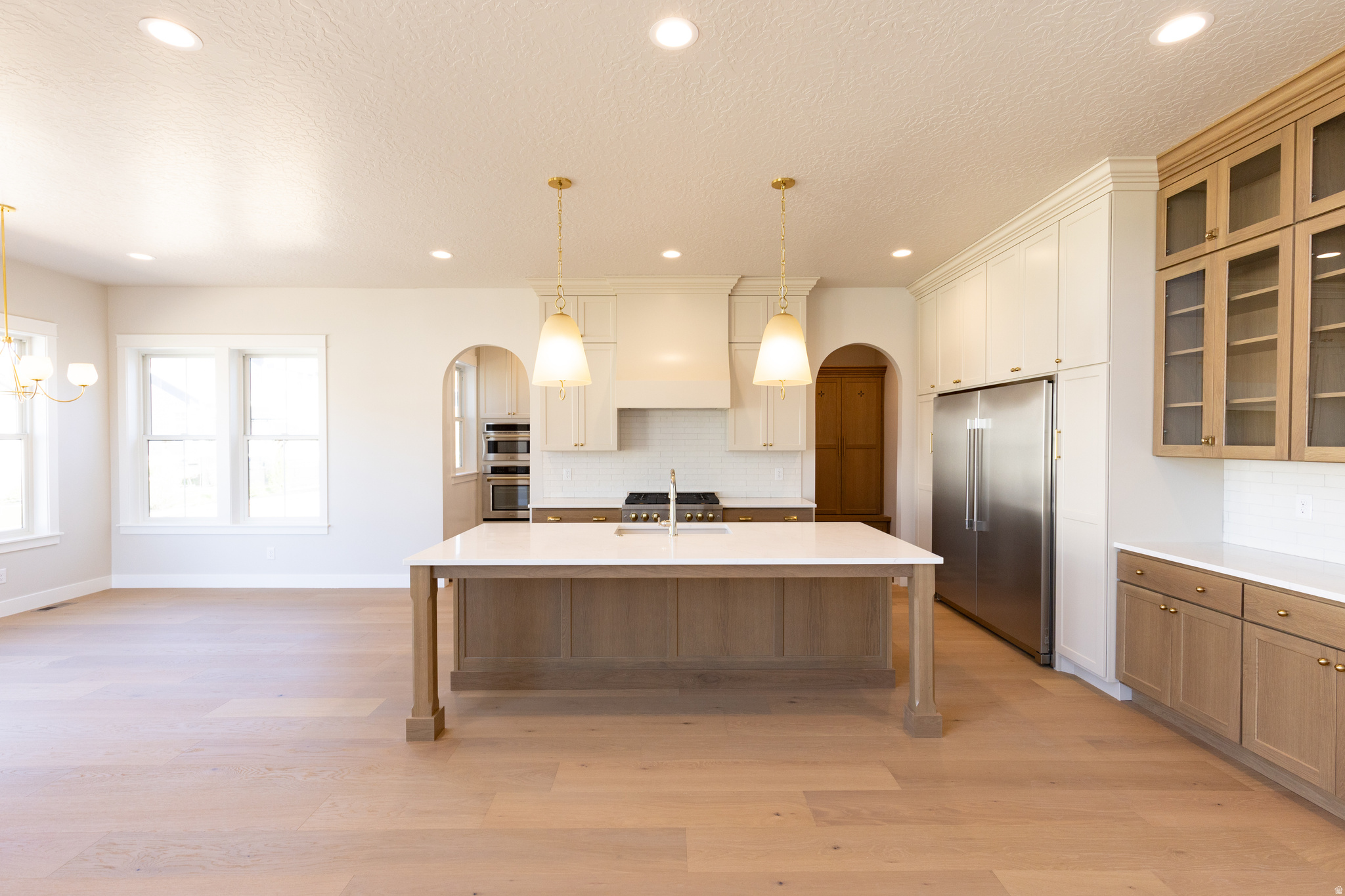 BEACON POINTE - Residential