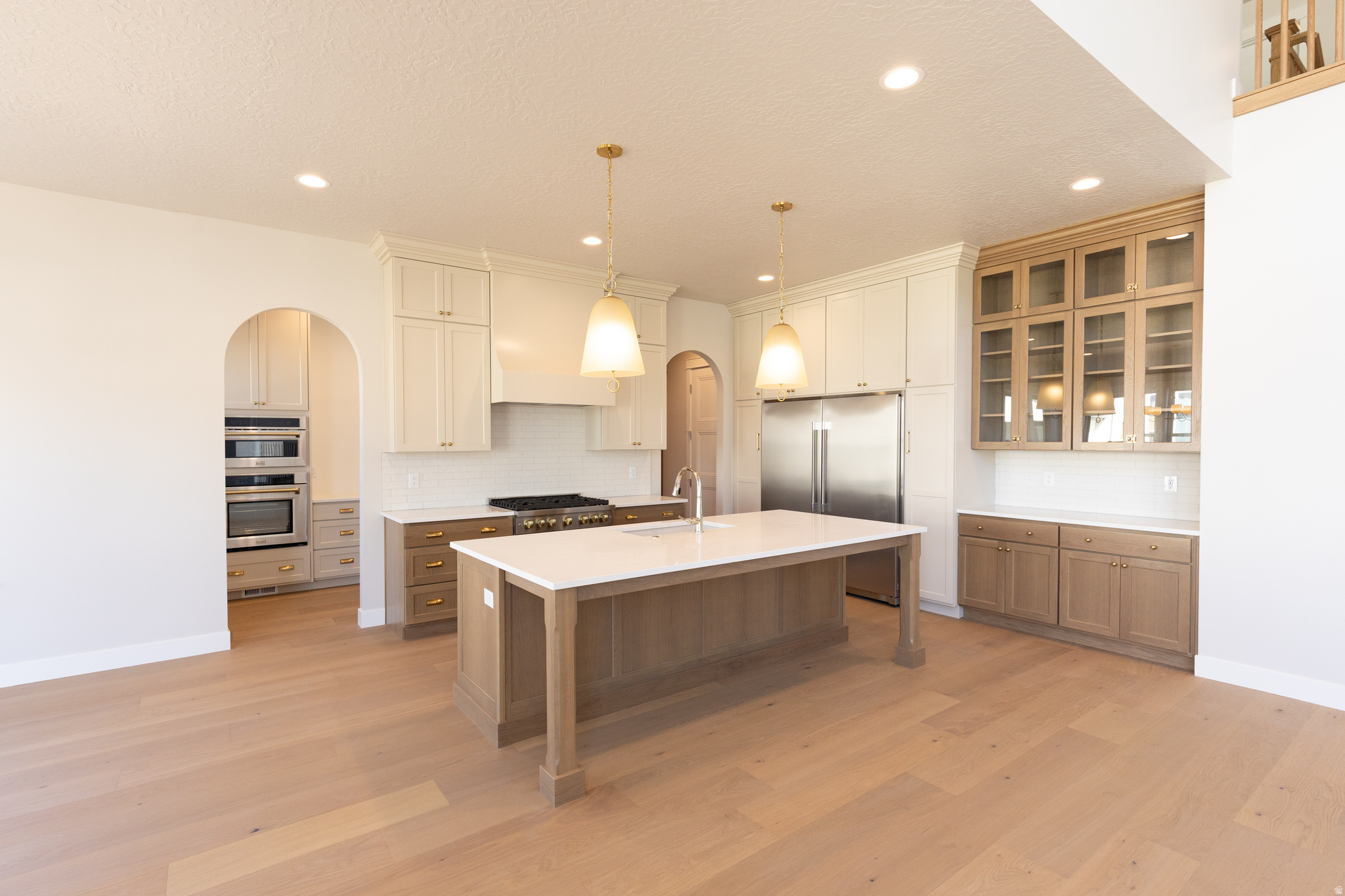 BEACON POINTE - Residential