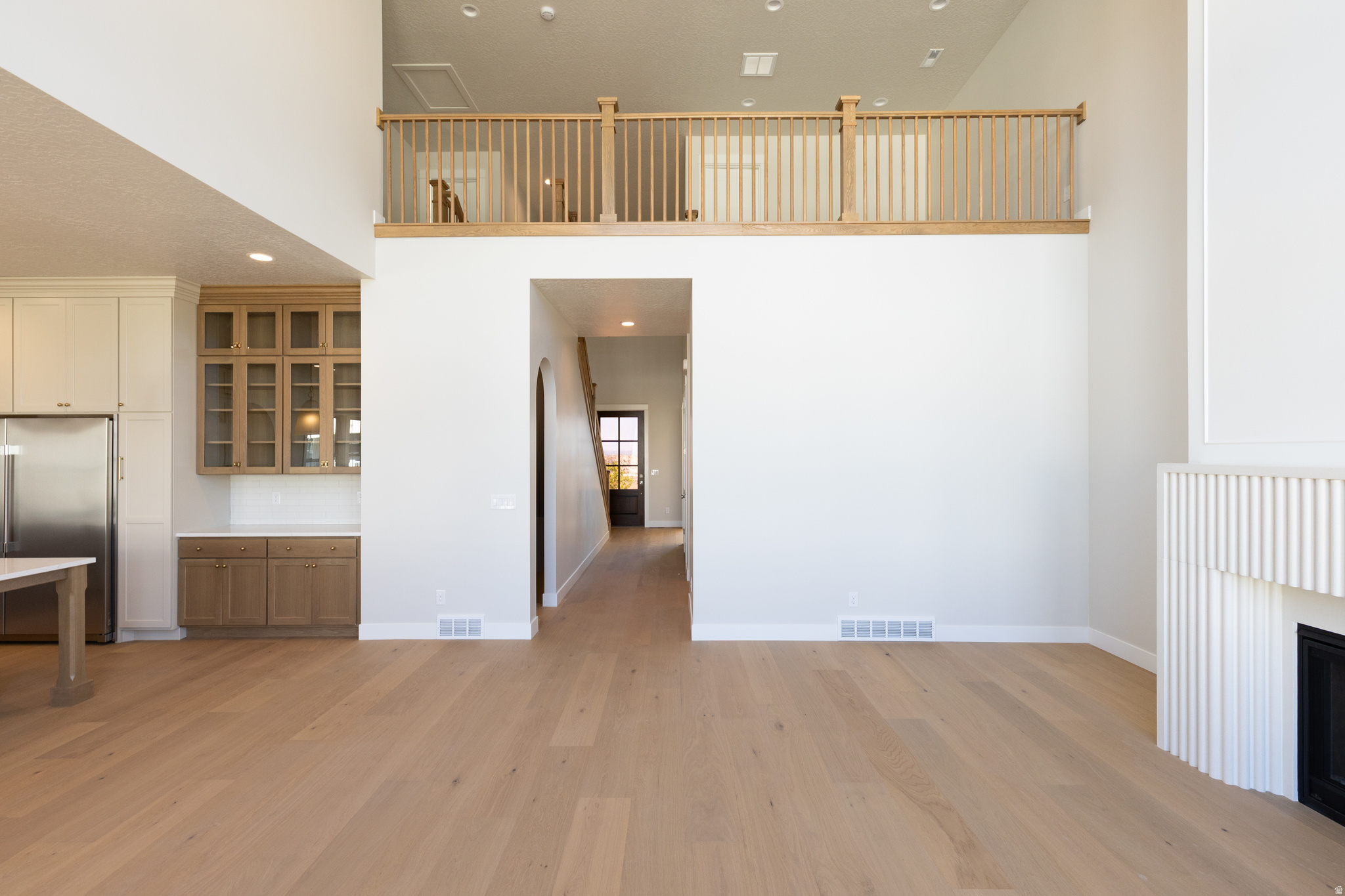 BEACON POINTE - Residential