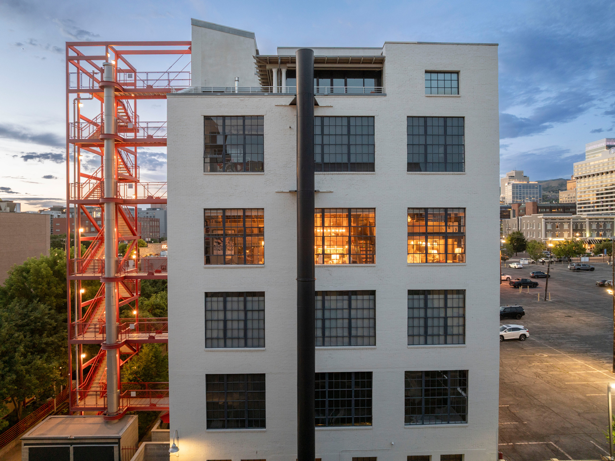 BROADWAY LOFTS CONDO - Residential
