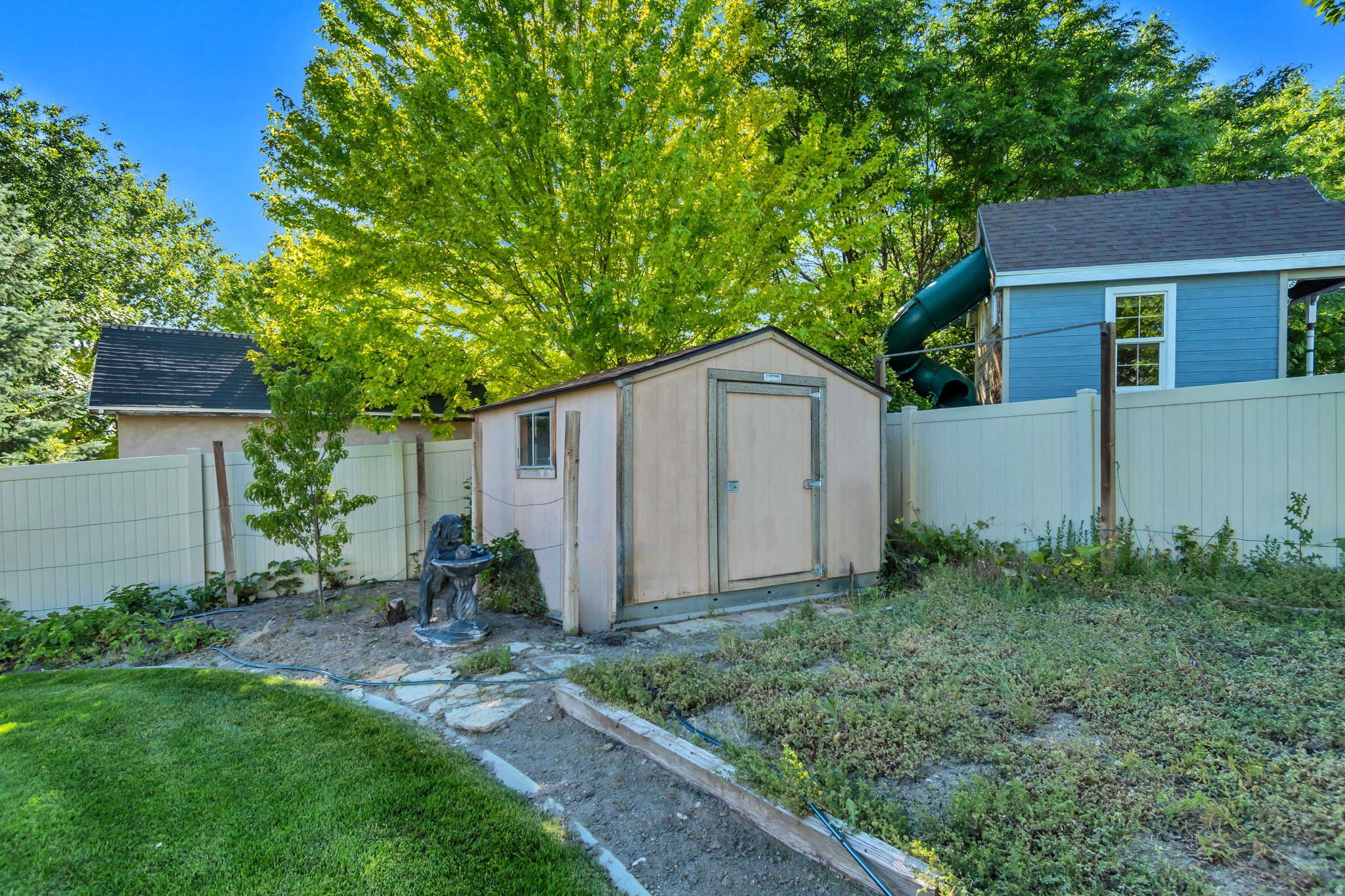 DRY CREEK - Residential