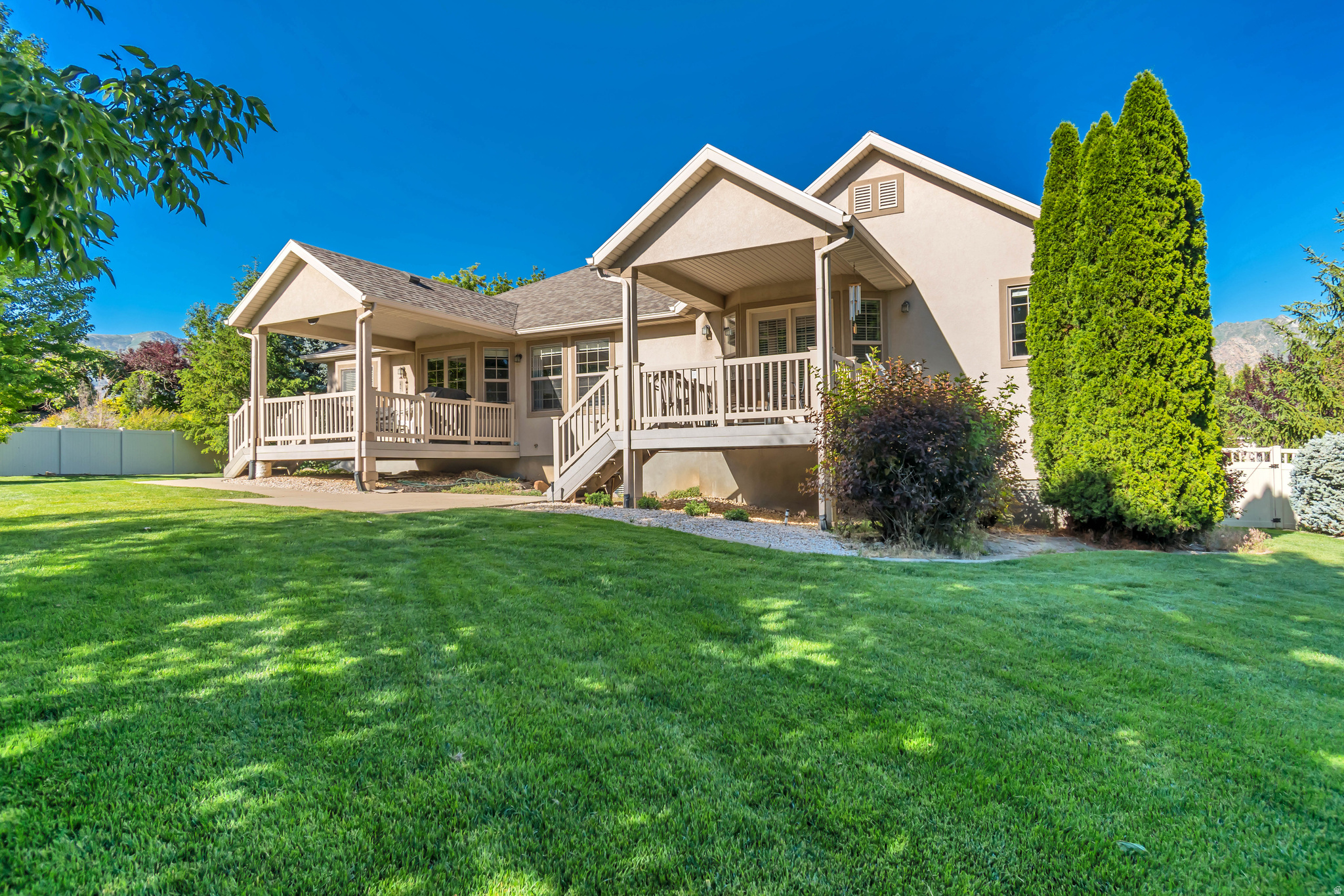 DRY CREEK - Residential