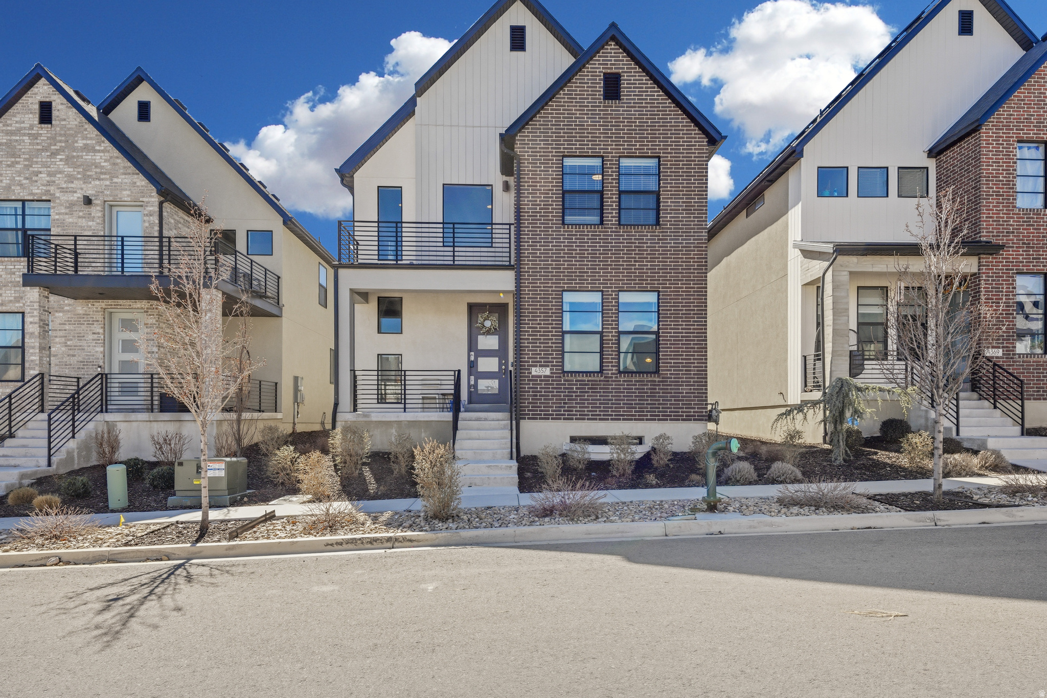 HOLBROOK SCANDIA COTTAGES - Residential