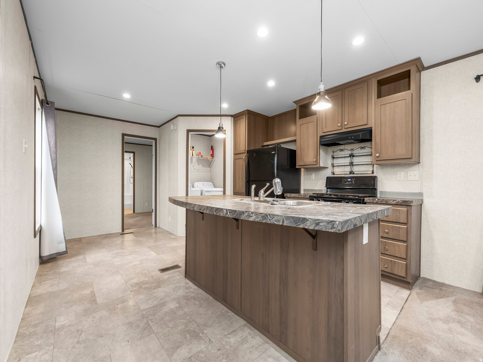 RIVERDALE - Residential