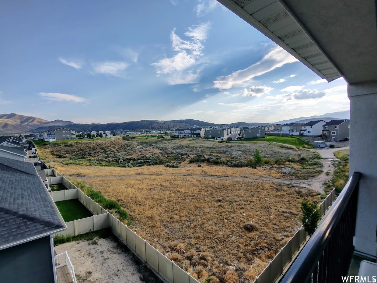 QUAILHILL - Residential